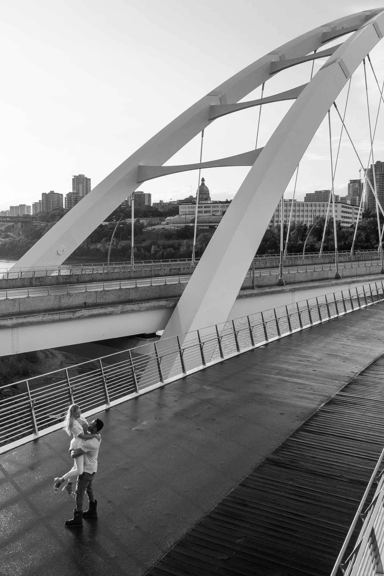 Edmonton-Alberta-Wedding-Engagement-Portrait-Elopement-Photographer-Whyte-Avenue-Walterdale-Bridge-Silvi-Brodie-138.jpg
