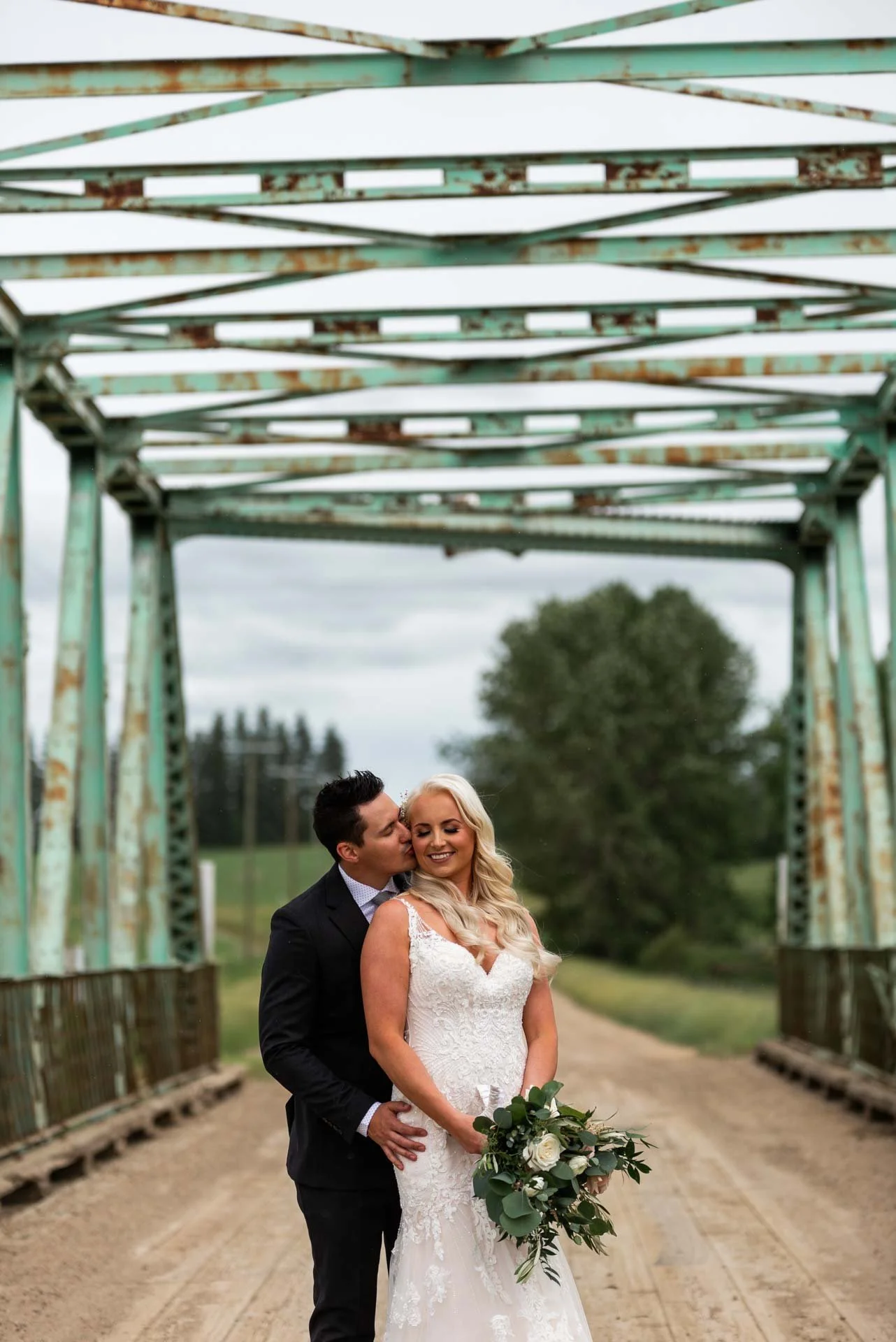 Edmonton-Calgary-Bently-Alberta-Wedding-Photographer-Portrait-Engagement-Elopement-Photography-Hawktail-Brewery-Jalisa-Brody-135.jpg