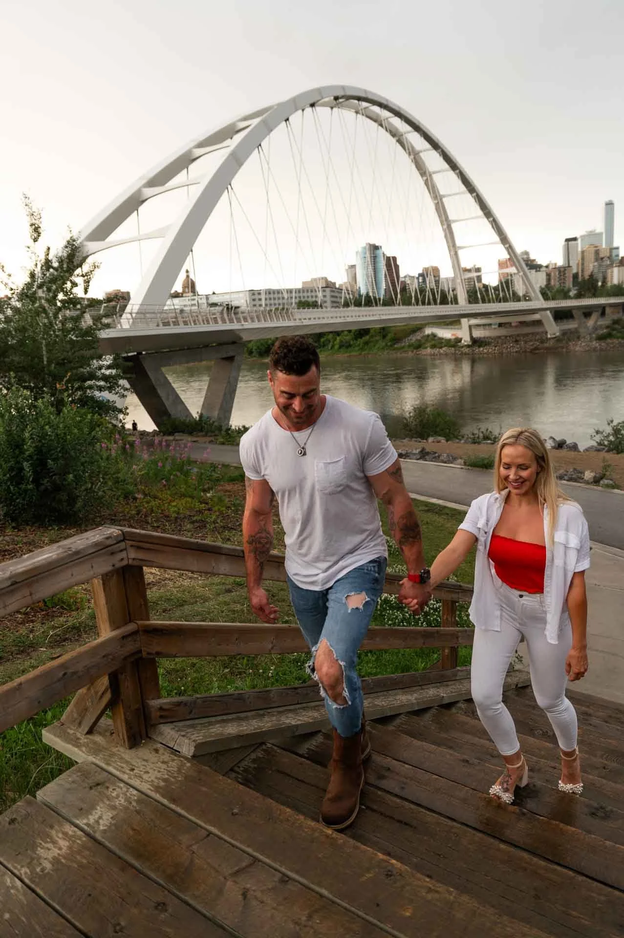 Edmonton-Alberta-Wedding-Engagement-Portrait-Elopement-Photographer-Whyte-Avenue-Walterdale-Bridge-Silvi-Brodie-92.jpg