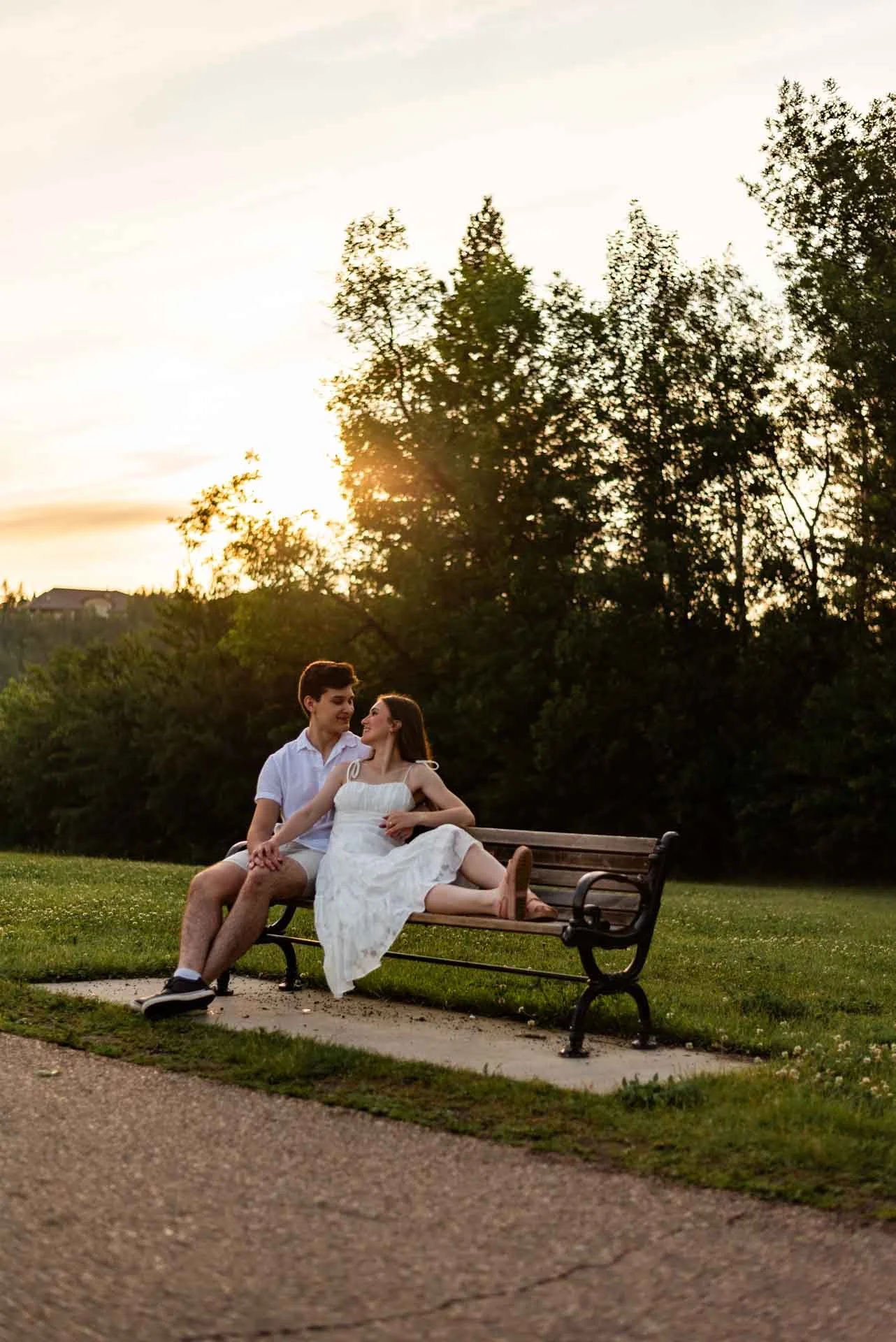 Edmonton-Alberta-Wedding-Engagement-Portrait-Elopement-Photographer-Wolf-Willow-Ravine-Emily-Matt-106.jpg