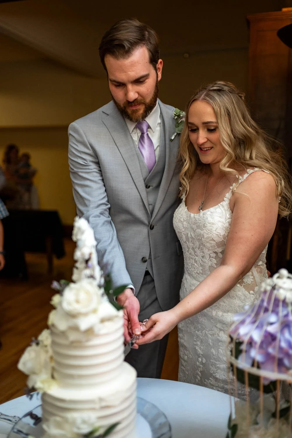 Edmonton-Calgary-Alberta-Wedding-Photographer-Portrait-Engagement-Elopement-Photography-Heritage-Hall-Confederation-Park-Stephanie-Micah-887.jpg