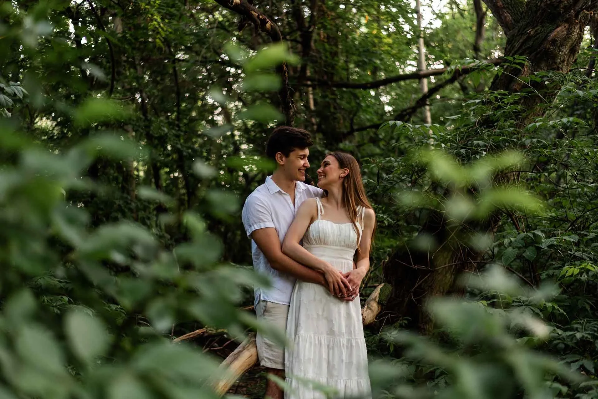 Edmonton-Alberta-Wedding-Engagement-Portrait-Elopement-Photographer-Wolf-Willow-Ravine-Emily-Matt-84.jpg