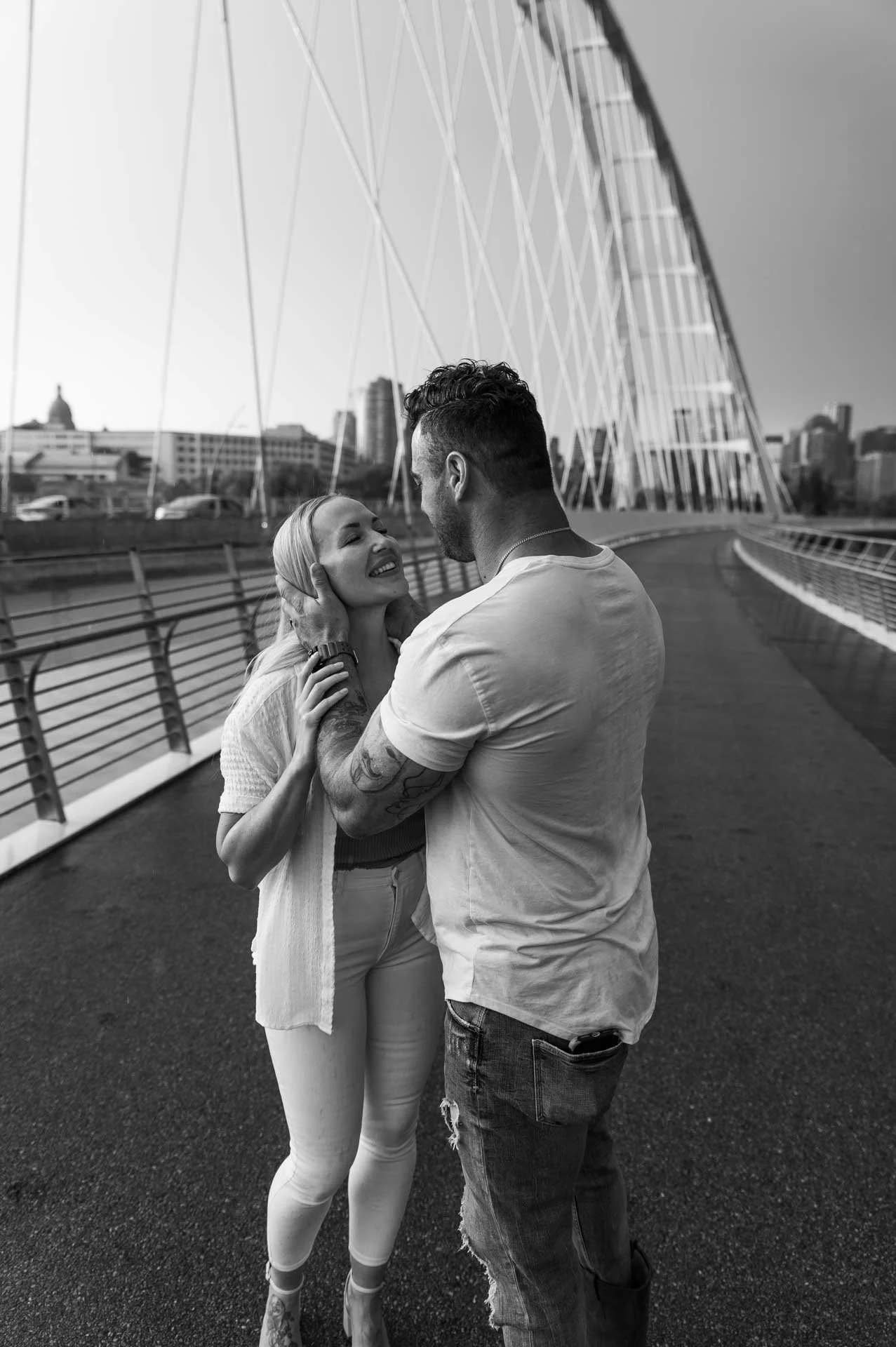 Edmonton-Alberta-Wedding-Engagement-Portrait-Elopement-Photographer-Whyte-Avenue-Walterdale-Bridge-Silvi-Brodie-123.jpg