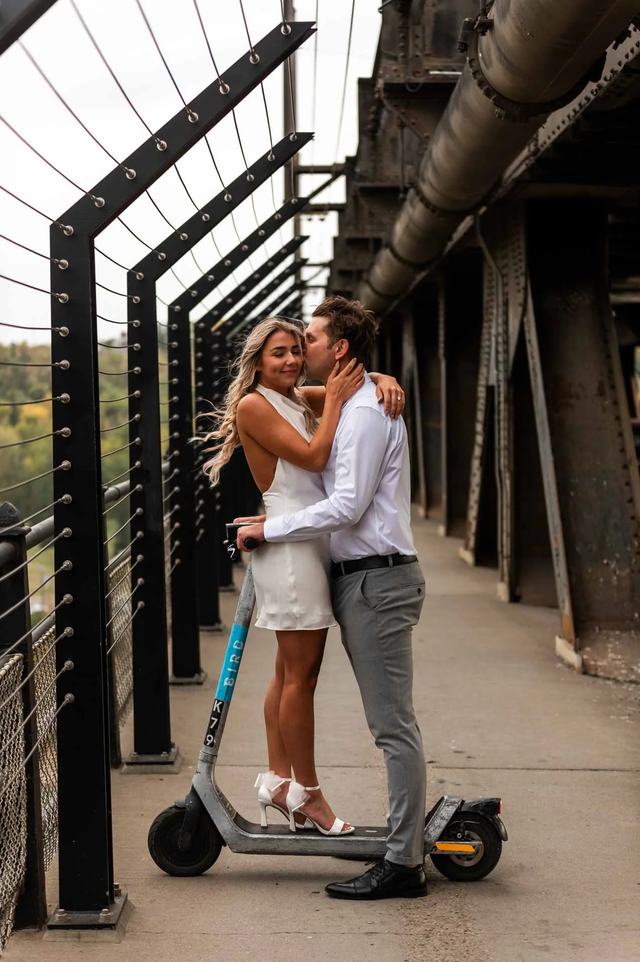 Edmonton-Alberta-Wedding-Engagement-Portrait-Elopement-Photographer-Legislature-High-Level_Bridge-Mallory-James-60.jpg