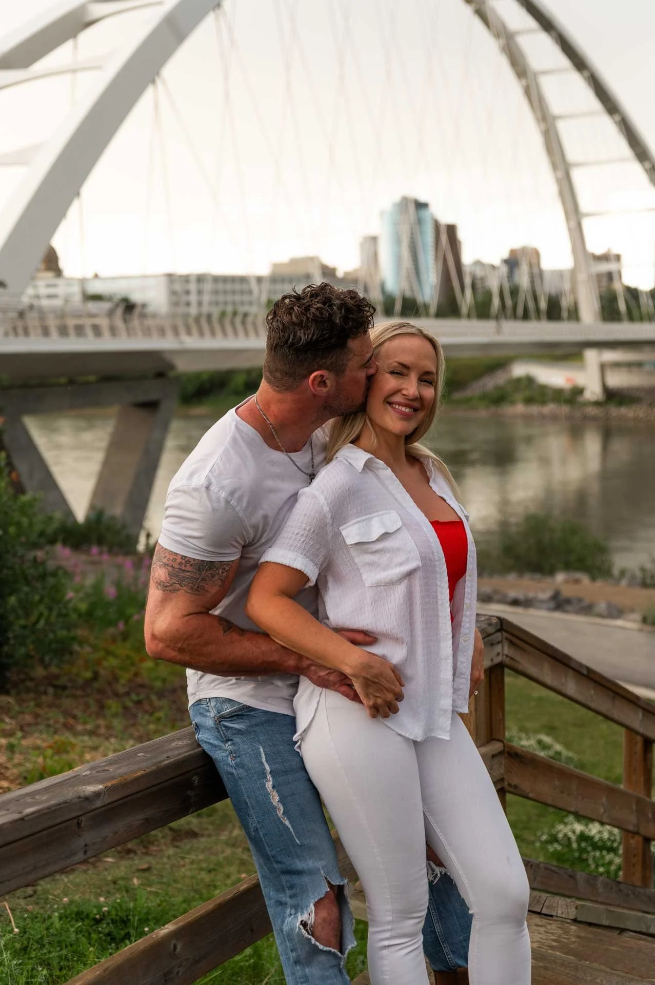 Edmonton-Alberta-Wedding-Engagement-Portrait-Elopement-Photographer-Whyte-Avenue-Walterdale-Bridge-Silvi-Brodie-95.jpg