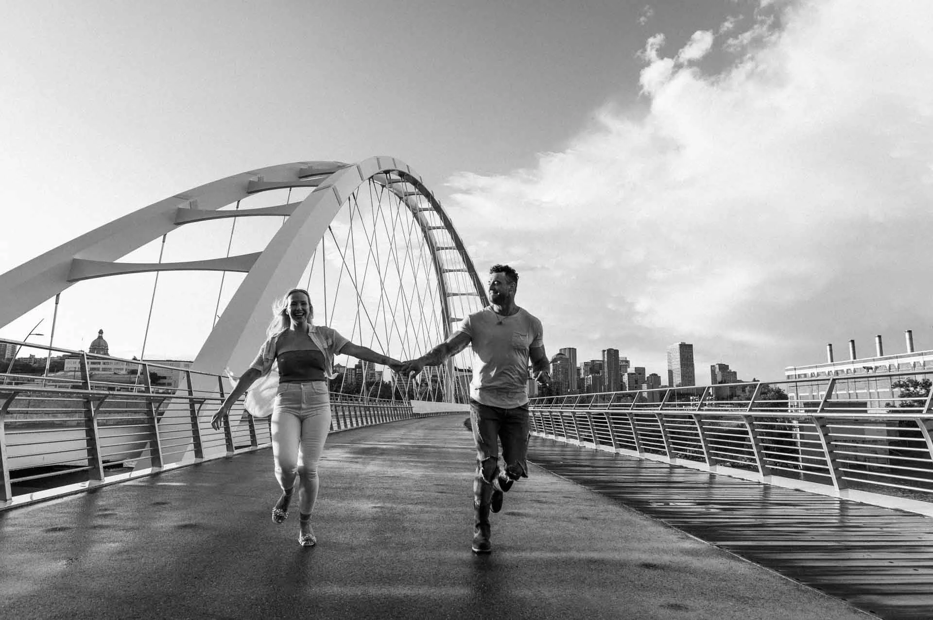 Edmonton-Alberta-Wedding-Engagement-Portrait-Elopement-Photographer-Whyte-Avenue-Walterdale-Bridge-Silvi-Brodie-141.jpg