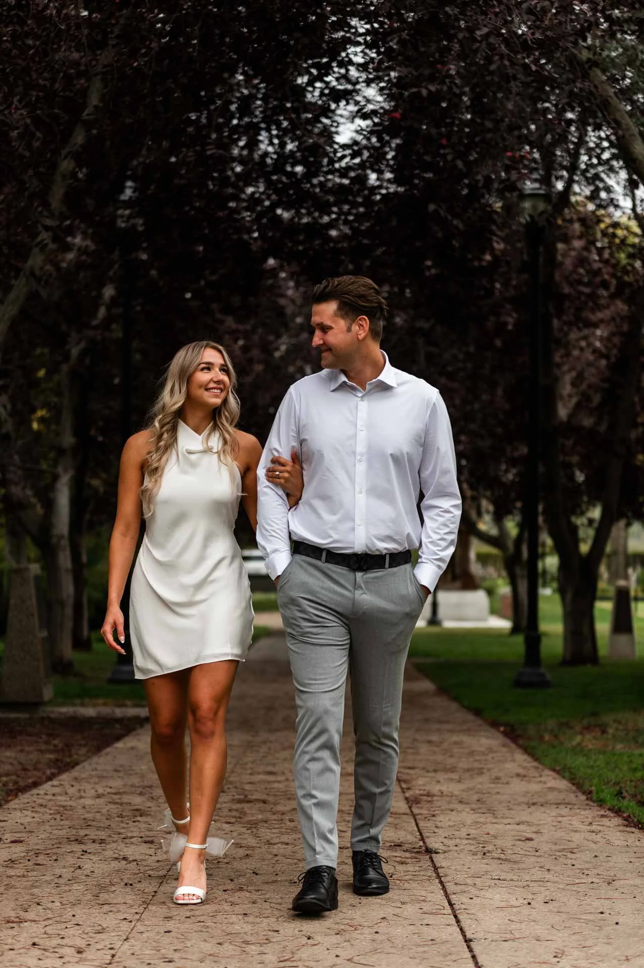 Edmonton-Alberta-Wedding-Engagement-Portrait-Elopement-Photographer-Legislature-High-Level_Bridge-Mallory-James-107.jpg