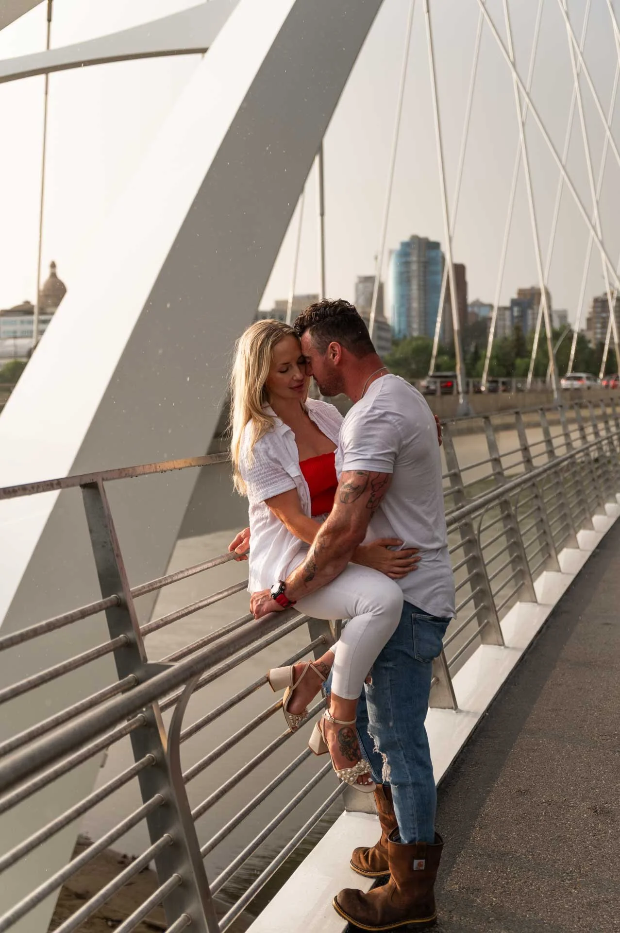 Edmonton-Alberta-Wedding-Engagement-Portrait-Elopement-Photographer-Whyte-Avenue-Walterdale-Bridge-Silvi-Brodie-129.jpg