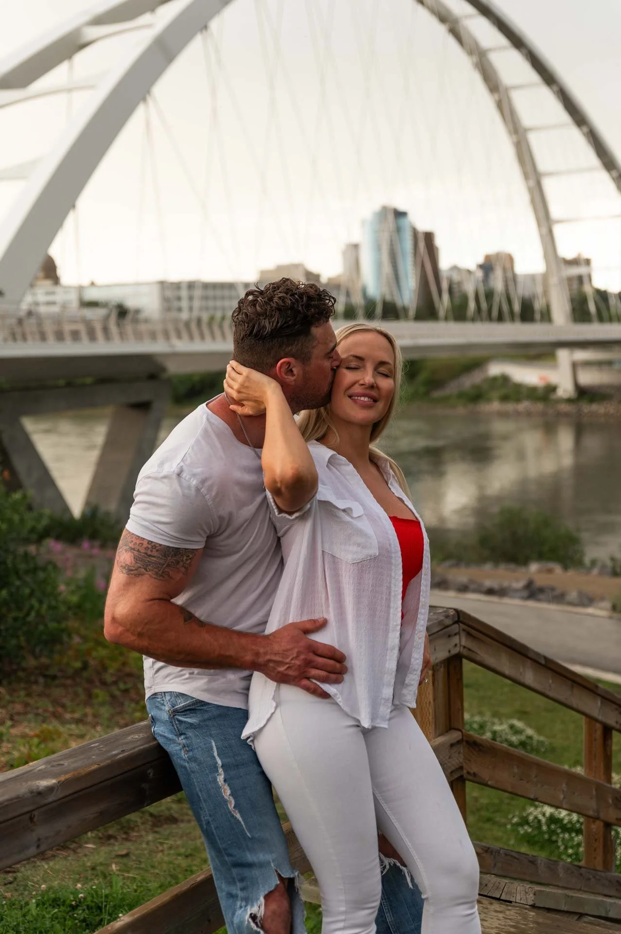Edmonton-Alberta-Wedding-Engagement-Portrait-Elopement-Photographer-Whyte-Avenue-Walterdale-Bridge-Silvi-Brodie-98.jpg