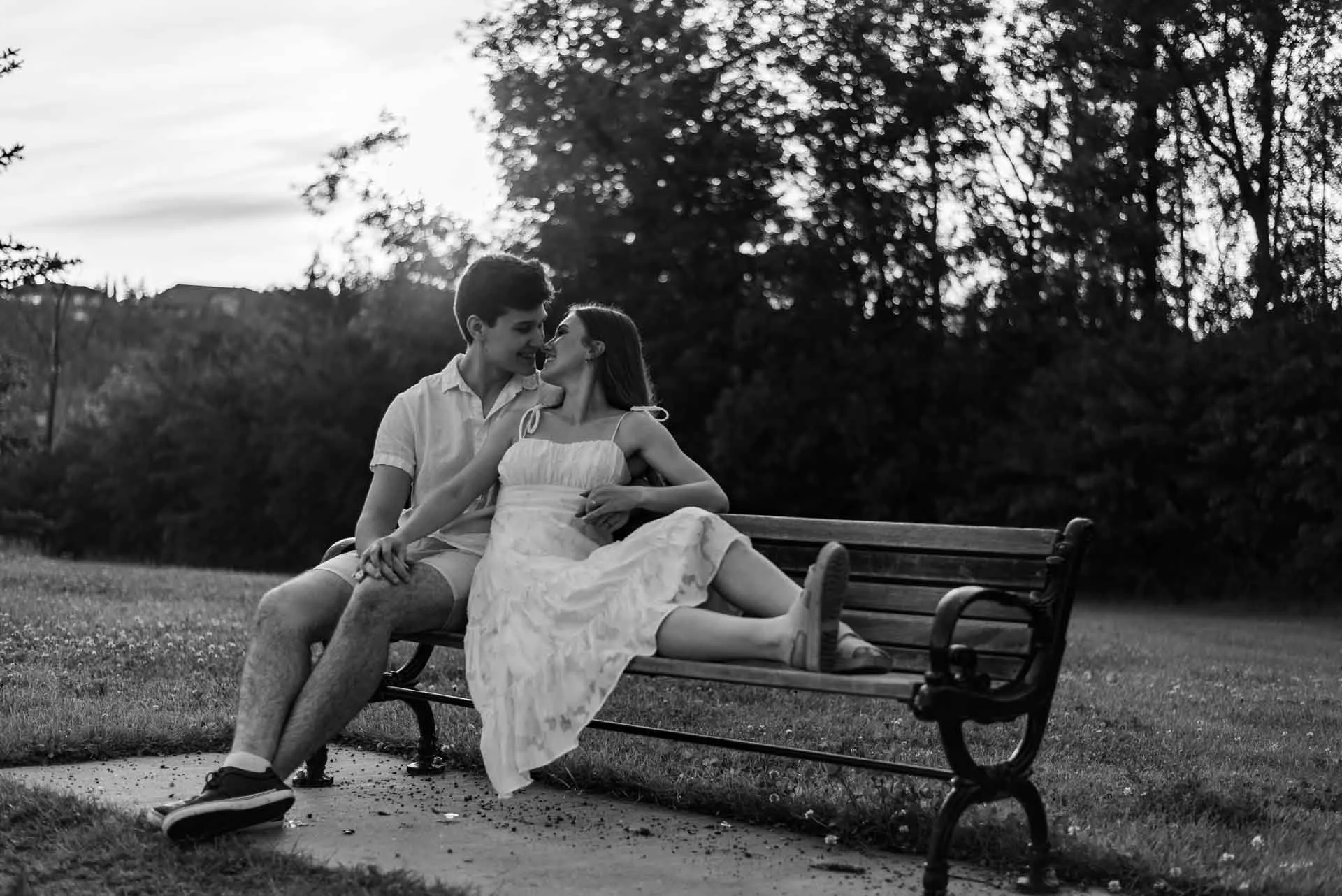 Edmonton-Alberta-Wedding-Engagement-Portrait-Elopement-Photographer-Wolf-Willow-Ravine-Emily-Matt-108.jpg
