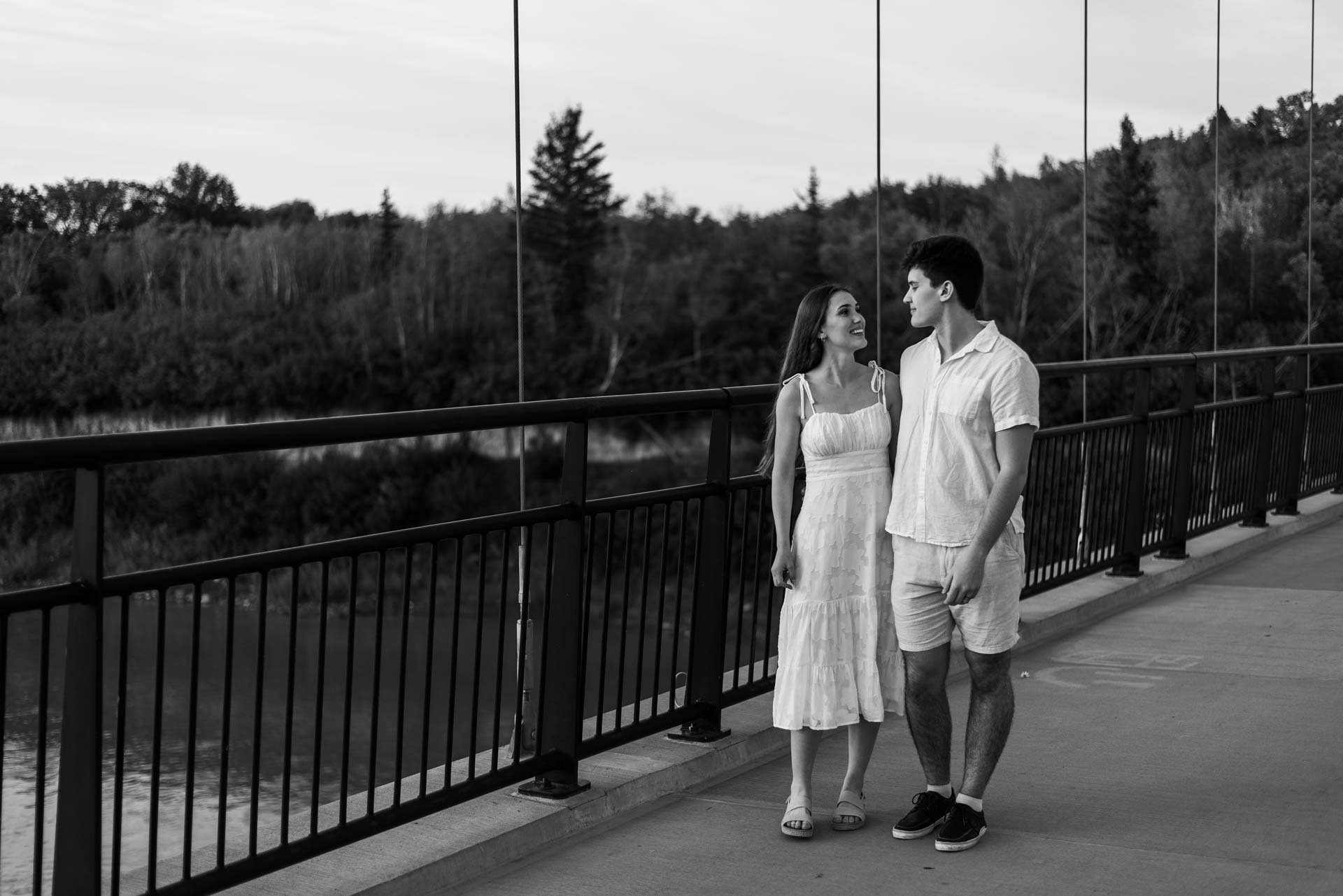 Edmonton-Alberta-Wedding-Engagement-Portrait-Elopement-Photographer-Wolf-Willow-Ravine-Emily-Matt-13.jpg