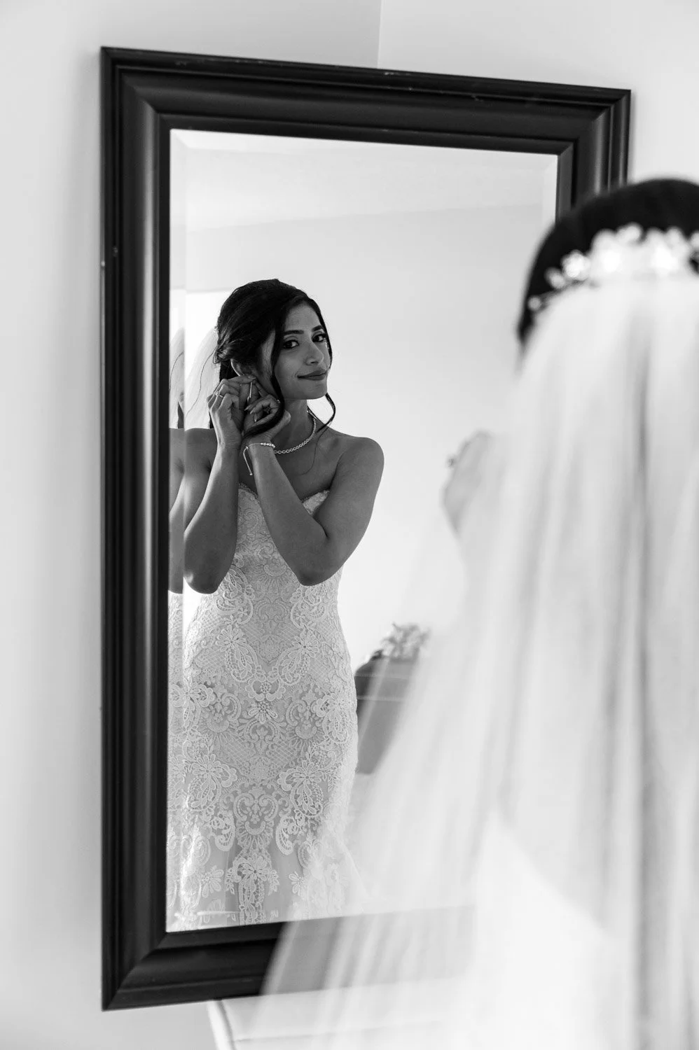 Alberta-Wedding-Elopement-Engagement-Portrait-Photographer-Muttart-Meridian-21.jpg
