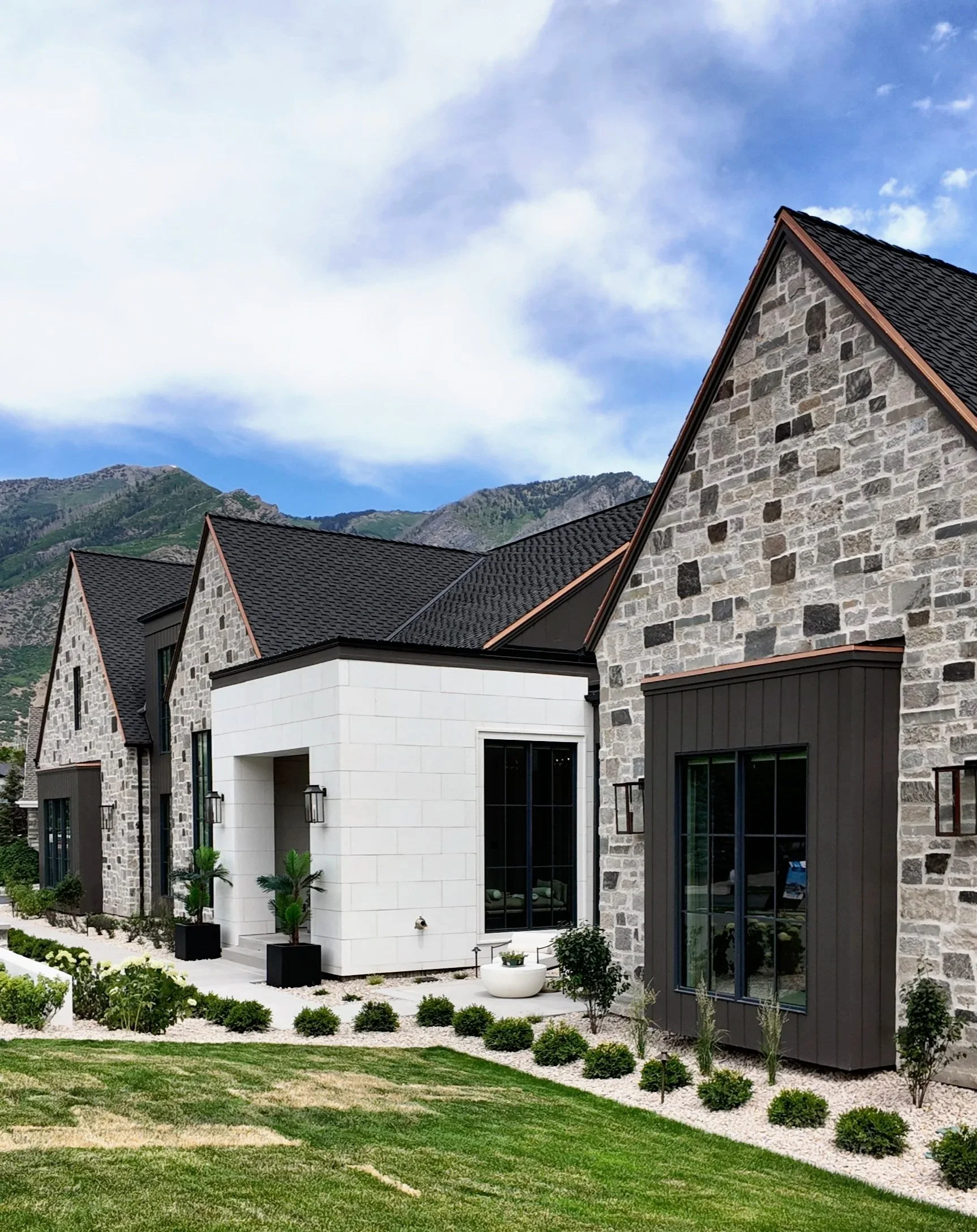 Outside-View-Oasis-POH.jpg