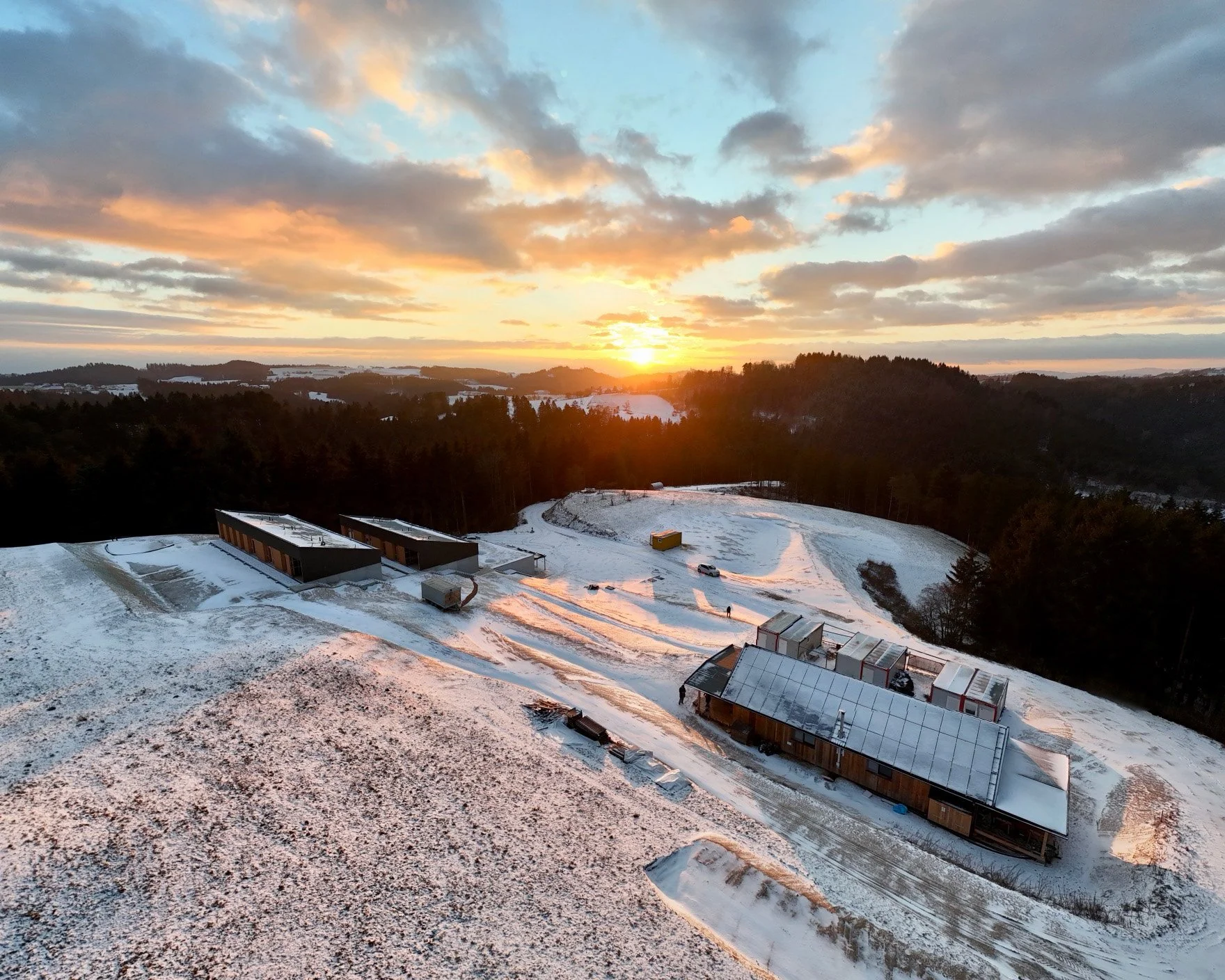 A Dhamma Home in Austria is Now Blossoming:
It's been wonderful to see the Dhamma blossom at Dhamma Mudita, Austria's first Vipassana center, over the past few months.
Since opening its doors in May 2025, an incredible six 10-day courses have alre