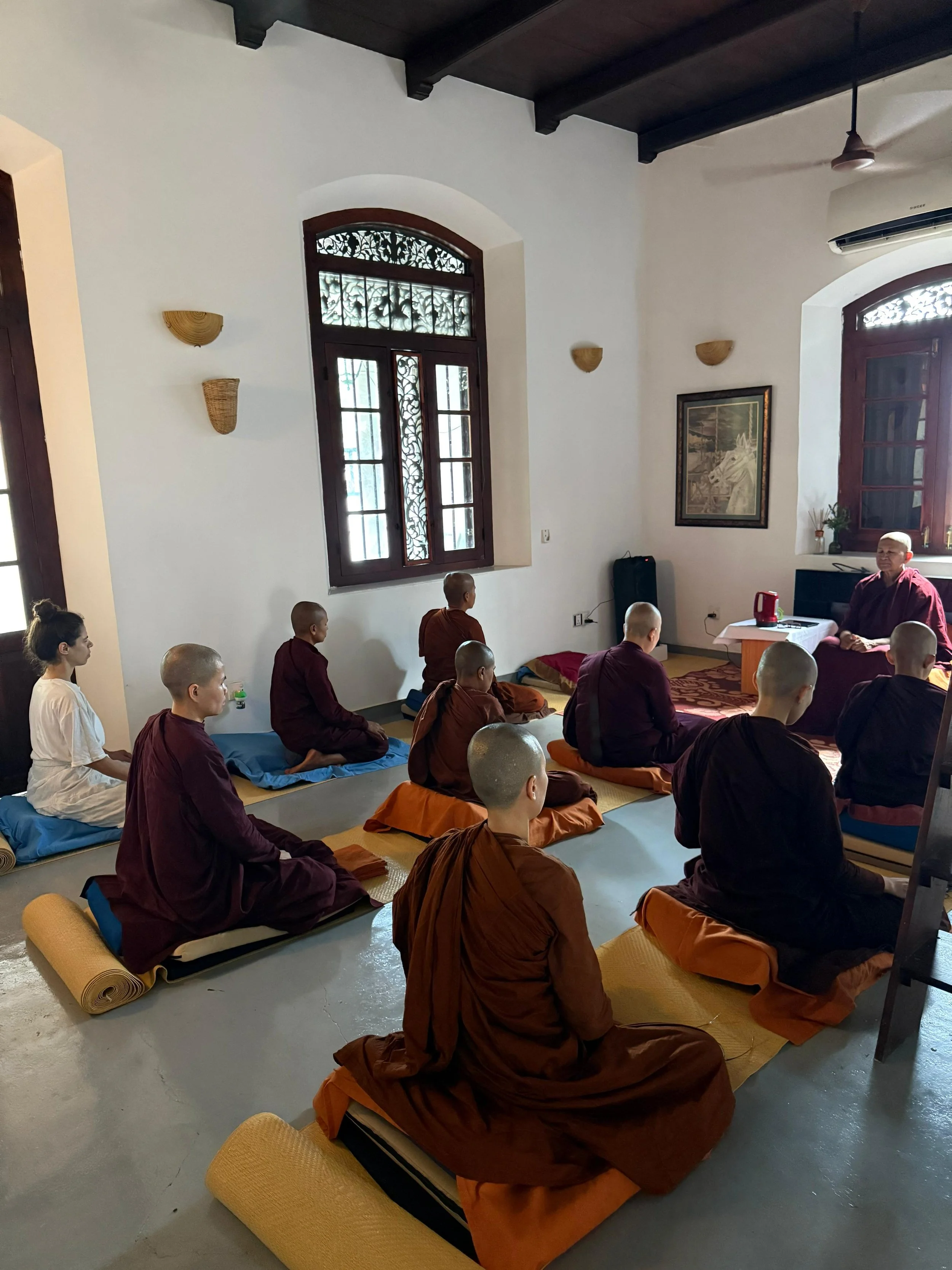 Dhamma Samudaya - 3 day female old student course