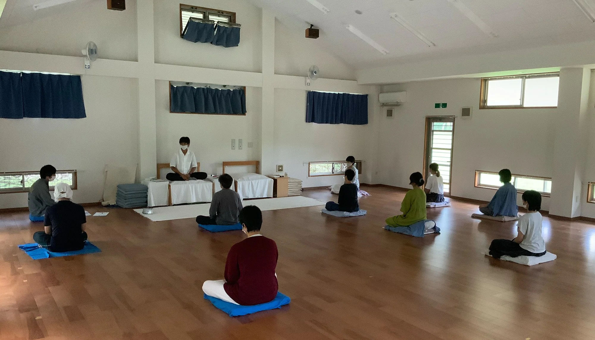 Since 2006, Dhammadicca Vipassana Center in Japan has been a place of peace and transformation. In average, the center is serving over 1,300 meditators each year. Every step of its growth, from the meditation hall to the dormitories and meditation ce