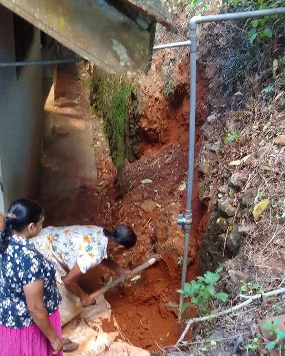 Sri Lanka is facing a difficult period following a devastating cyclone and widespread flooding. Our hearts are with all those affected, including many Vipassana meditators and their families.

Amidst these challenges, it is heartening to share that t