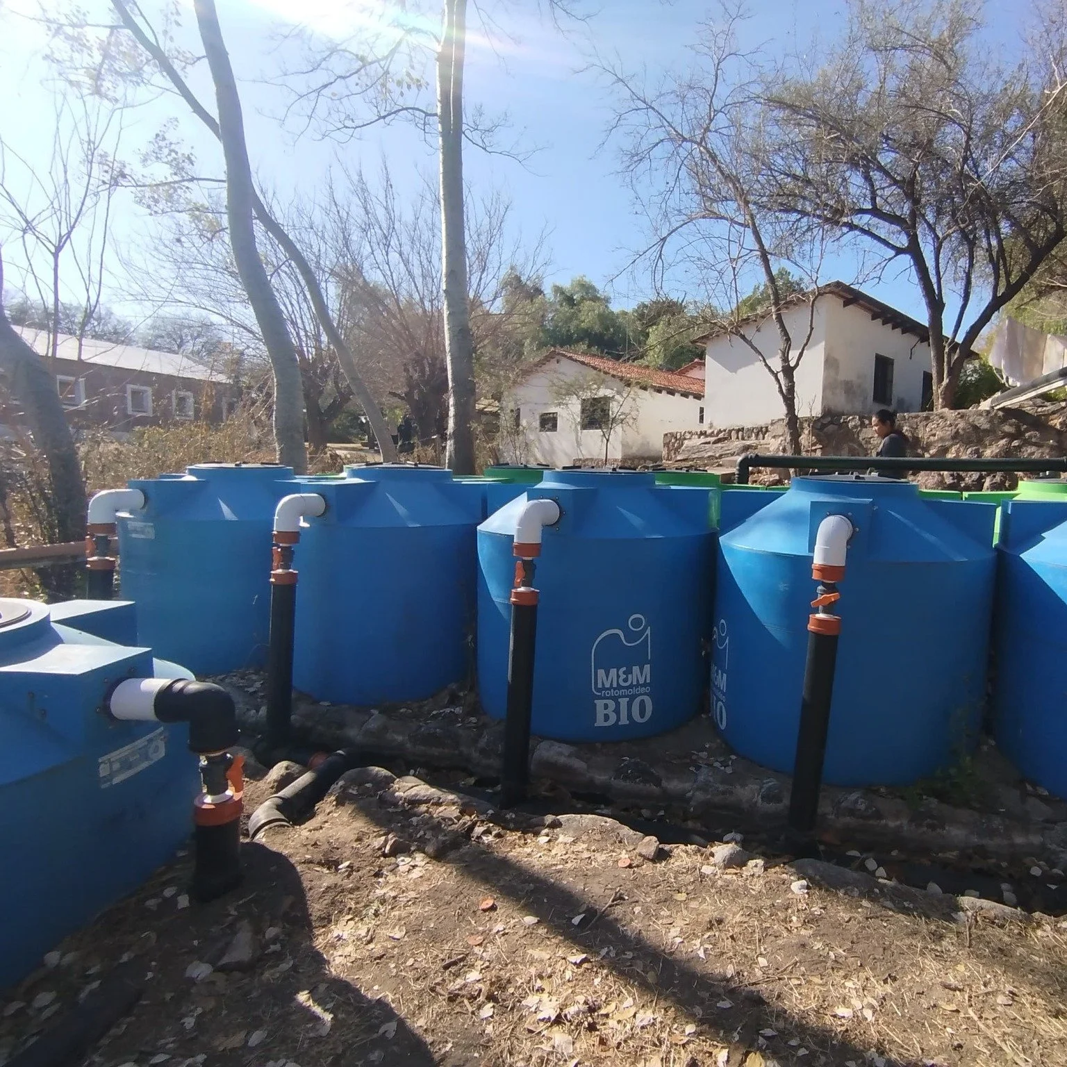 Letting plants do the cleaning: Dhamma Viriya, Argentina

At Dhamma Viriya in Argentina, work is underway to improve the center&rsquo;s wastewater treatment system &mdash; and we&rsquo;re happy to share how it&rsquo;s progressing. 

Building on earli