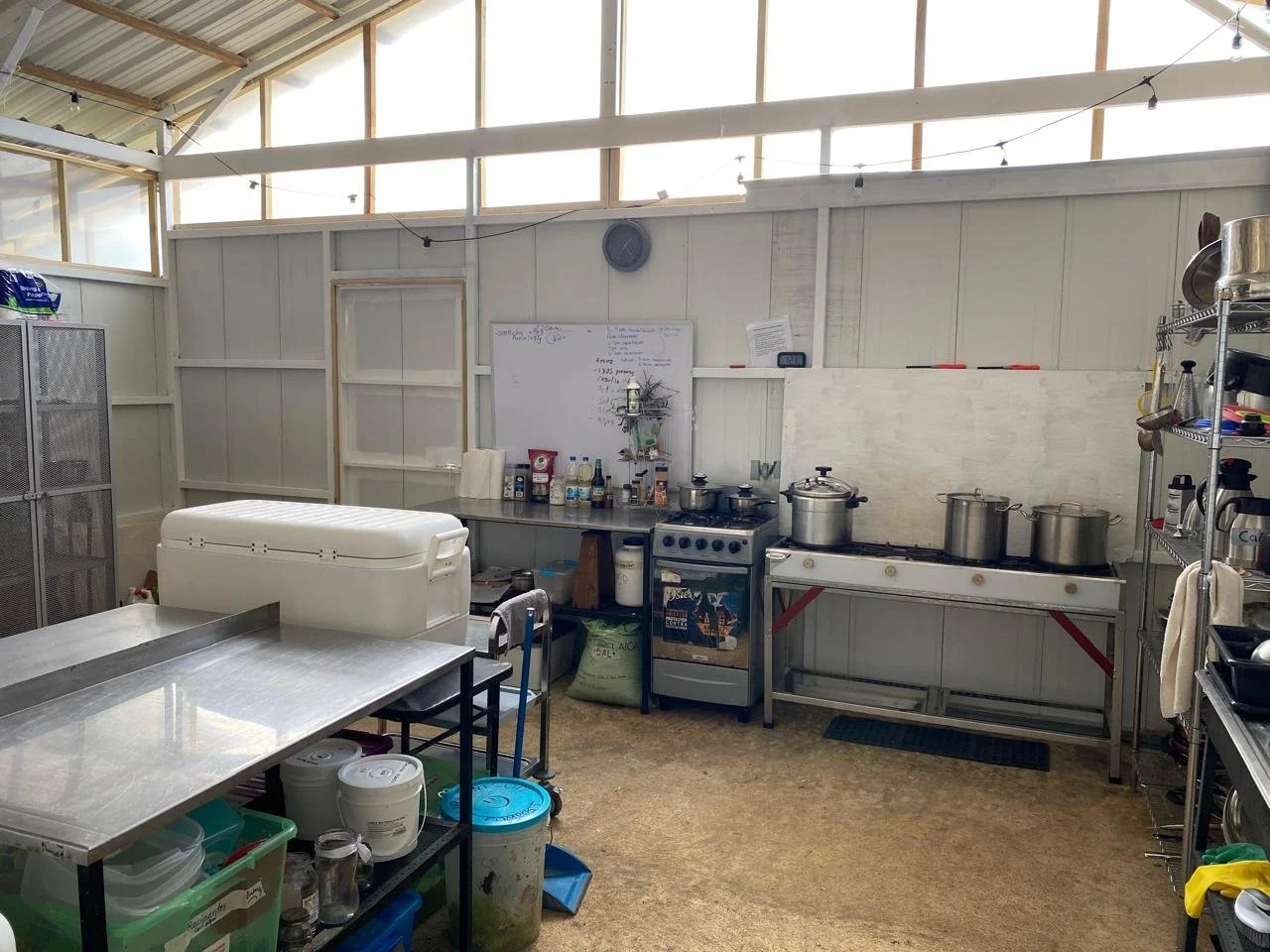 Equipped kitchen at Dhamma Ariya.