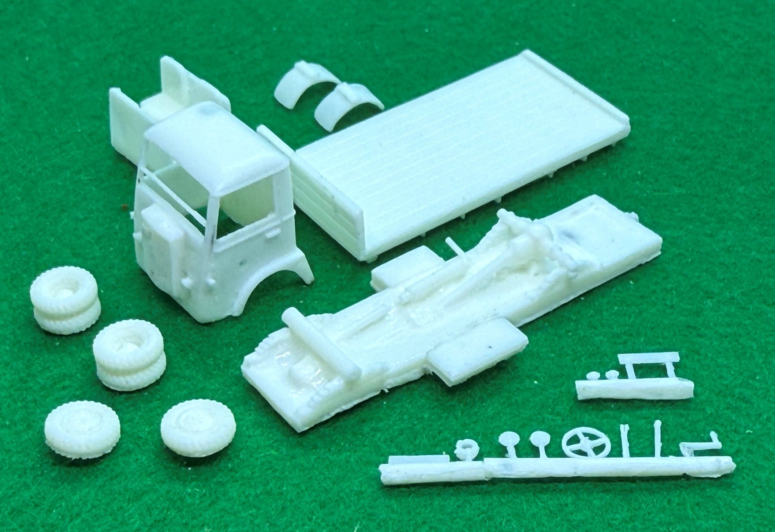 model_transport_karrier_bantam_parts_A.jpg
