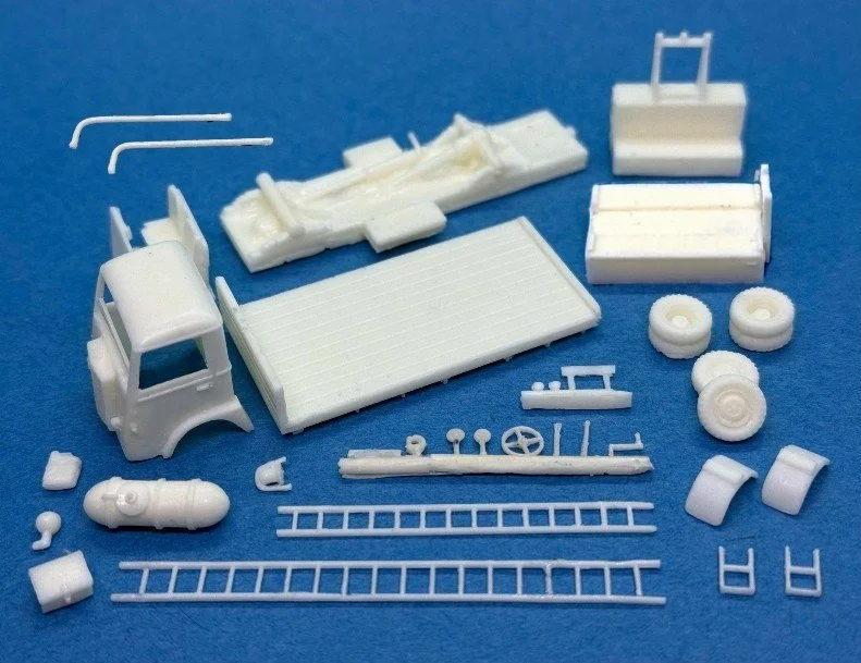model_transport-karrier_bantam_firetruck_new parts.jpg