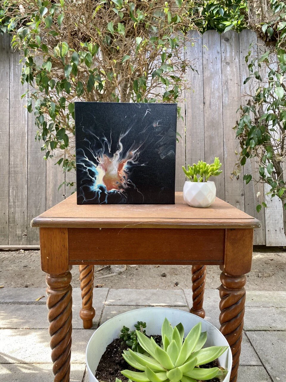 Electrify Me 12 x 12 dutch pour