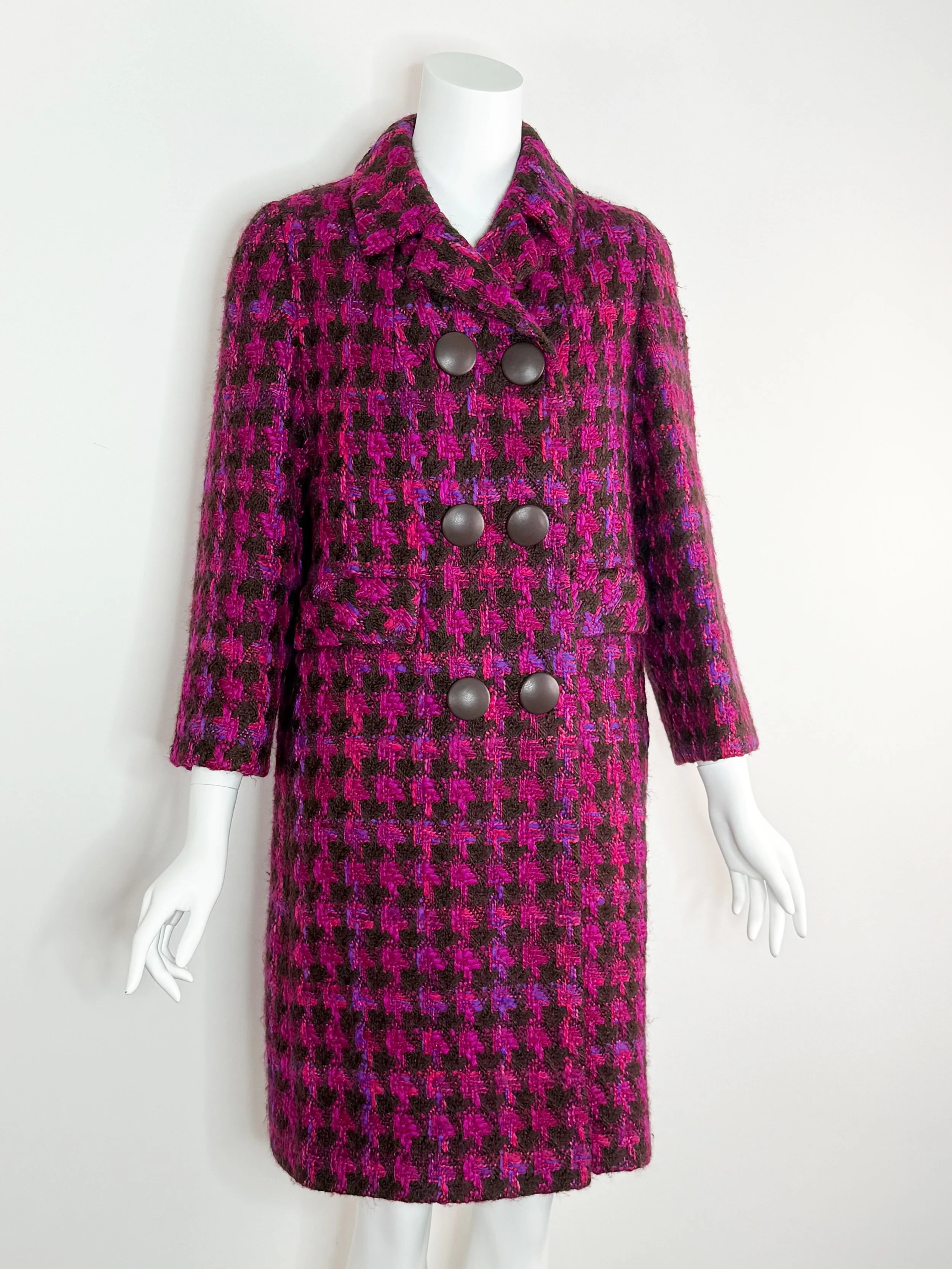 1960s British wool houndstooth coat
