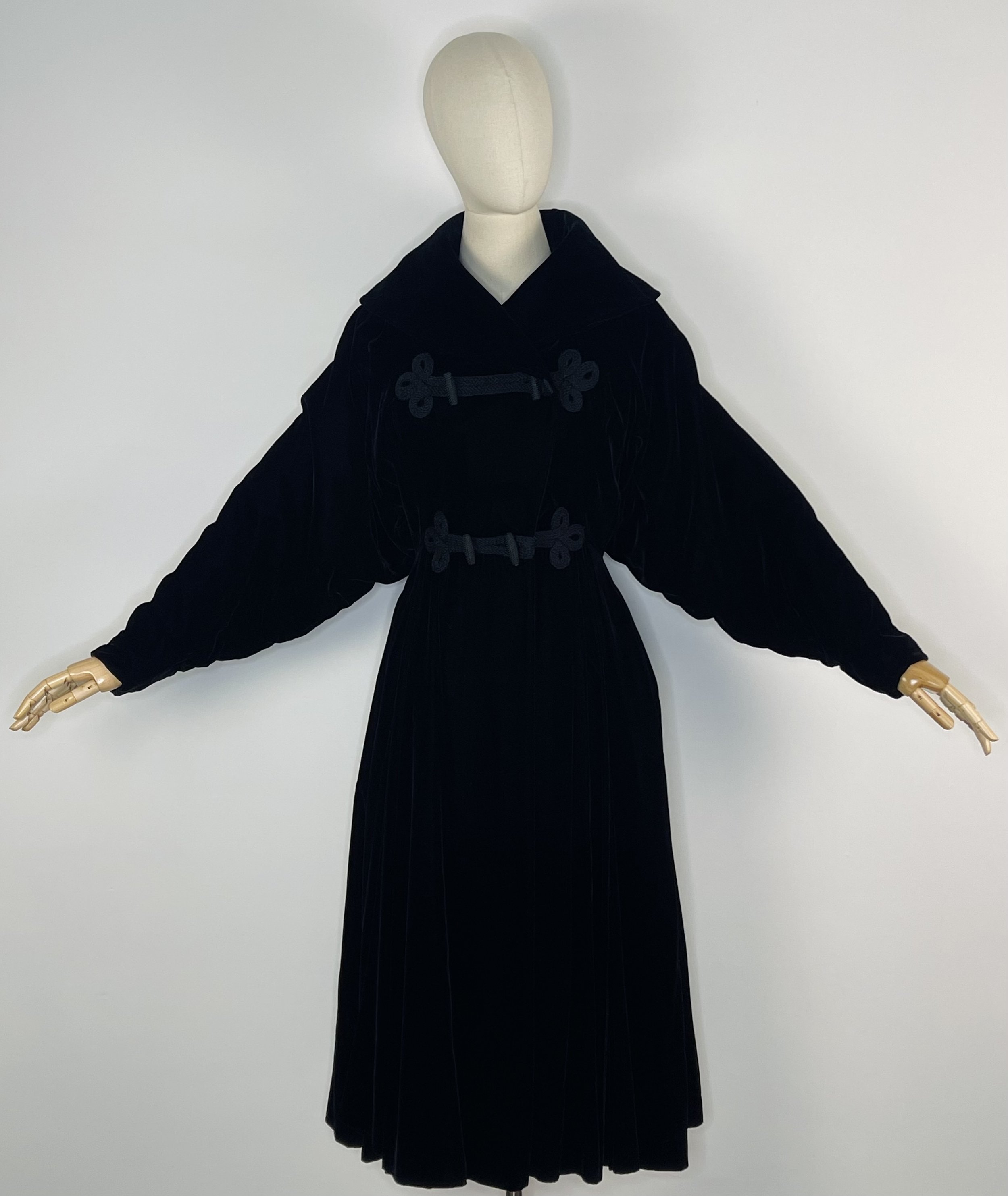1950s black velvet coat