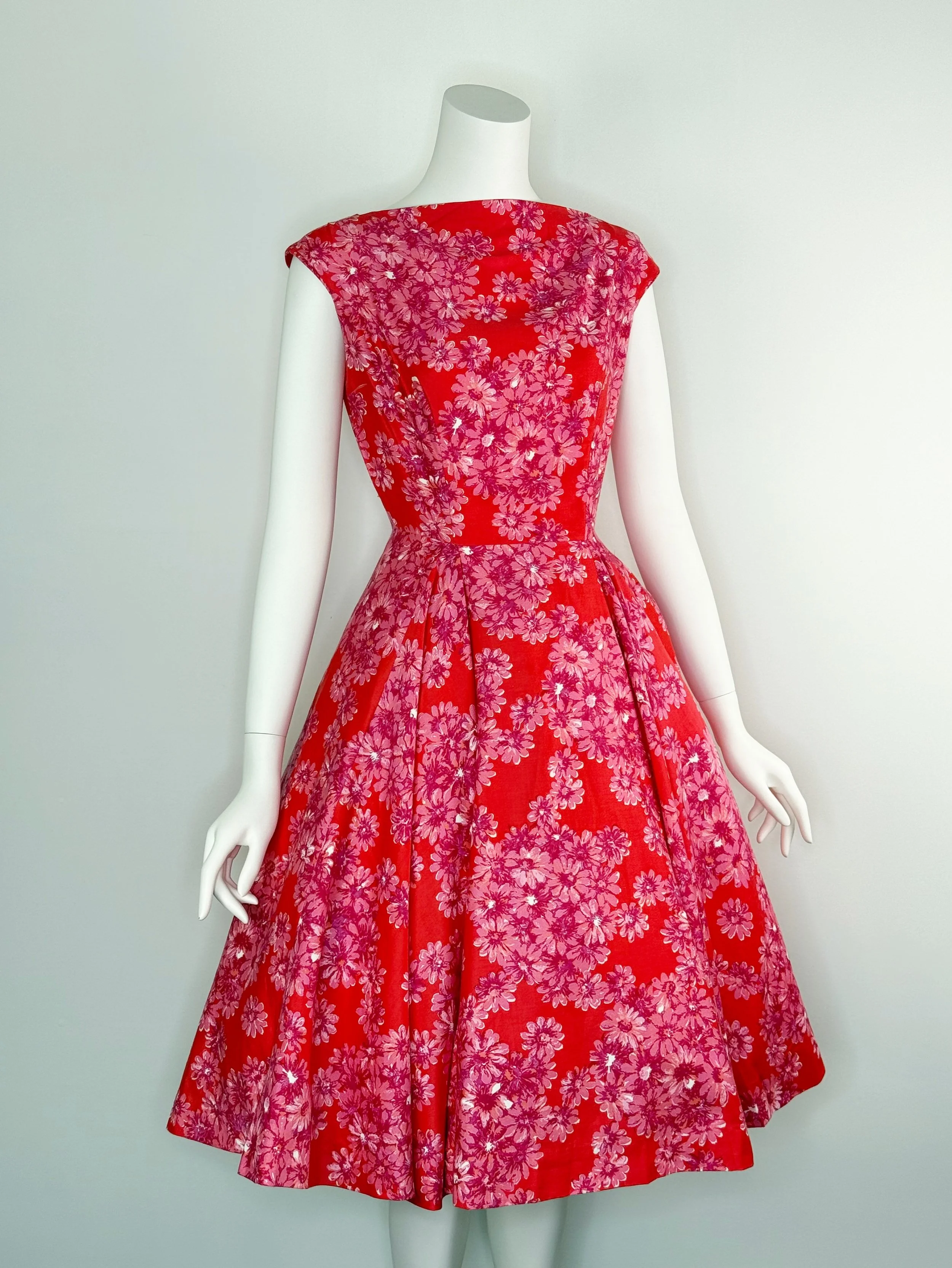 1950s cotton circle skirt dress