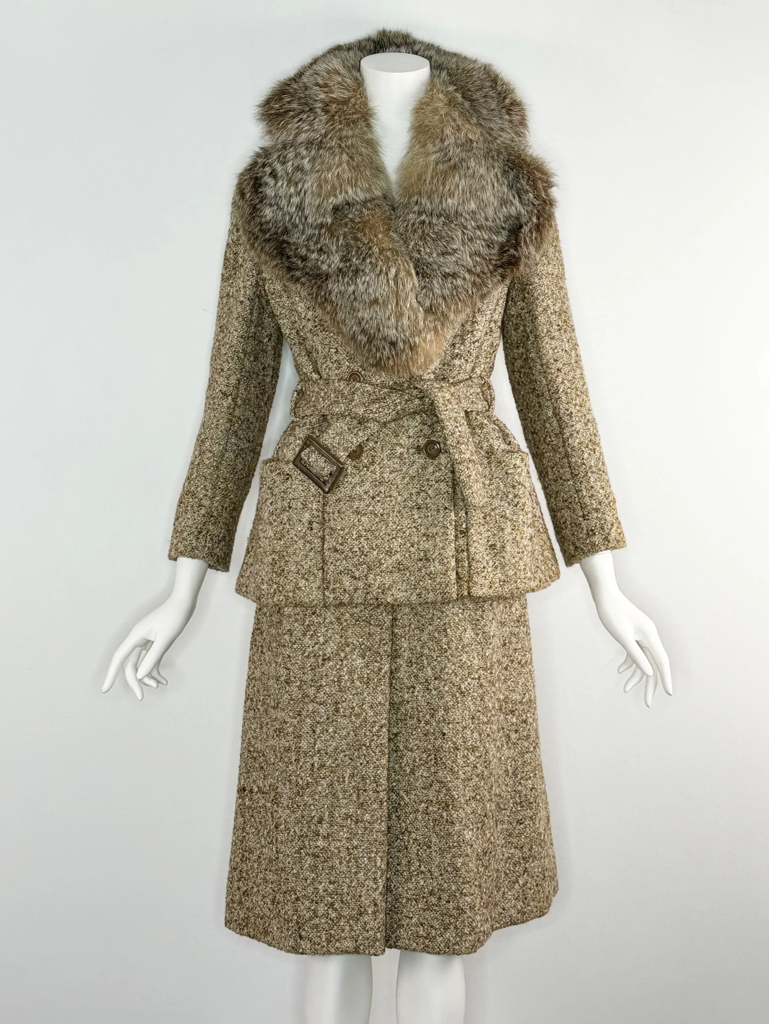 1971 documented Bill Blass skirt suit