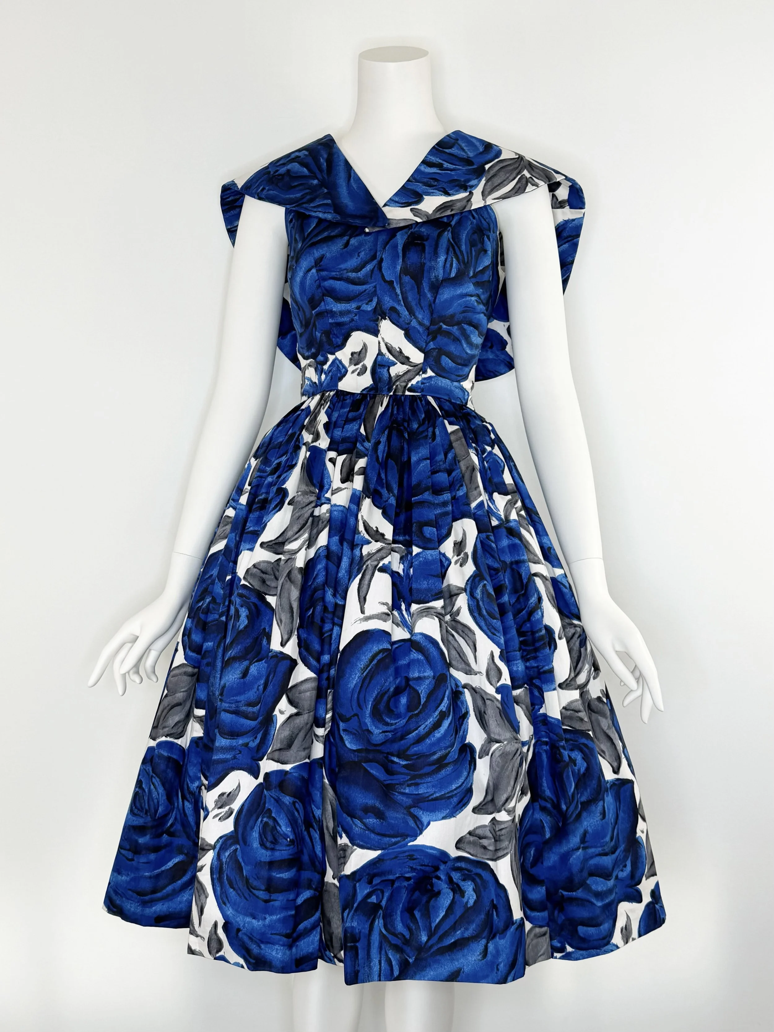 Dreamy 1950s Italian cotton floral dress