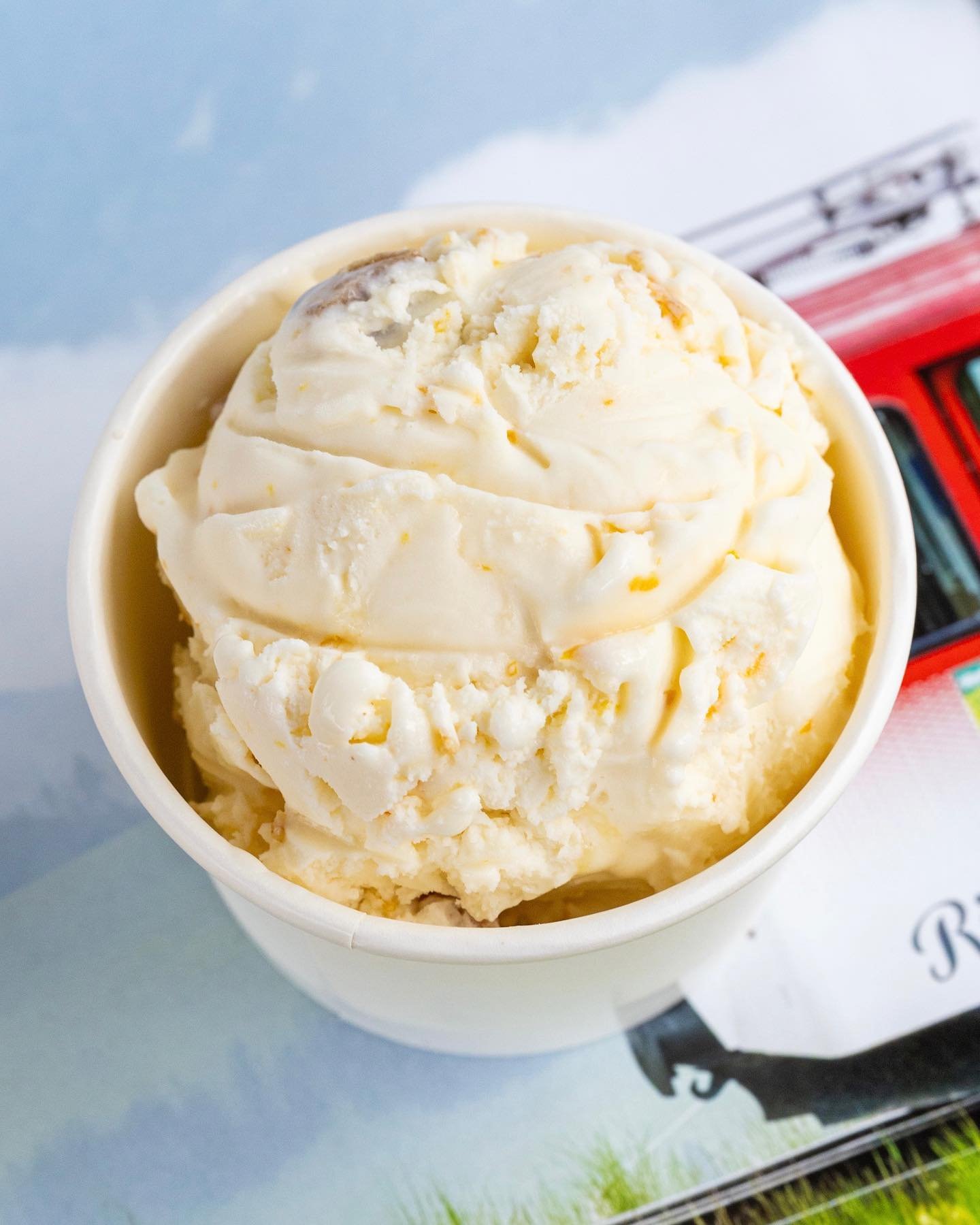 Lemon Cream Pie🍋 Made of Meyer and Lisbon lemon, graham cracker crust, and lemon curd. Limited availability!