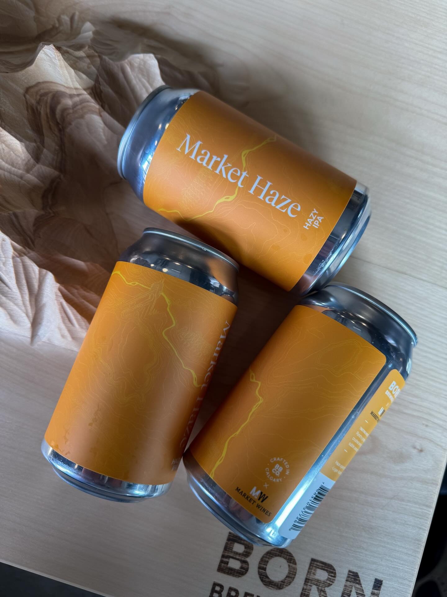 MARKET HAZE | HAZY IPA 

We have teamed up with our pals at @marketwines.yyc for another collab! 

Market Haze has notes of punchy gooseberry, crushed white grape and subtle passionfruit. 

Haze Against The Machine - Logan Approved 😎

ABV 6.5%

Foun