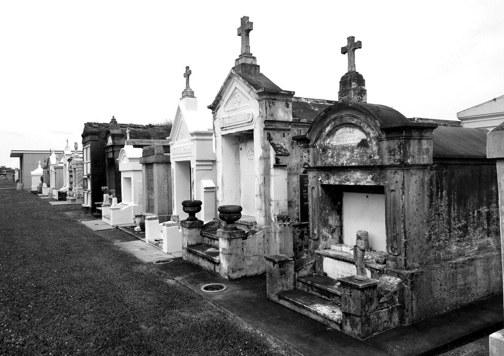 Historical cemetery tour
