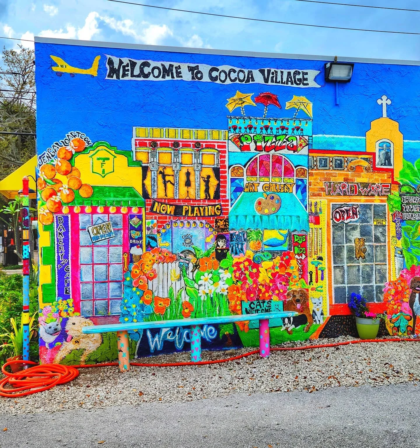 Mural art in public spaces is a great way to showcase local artists!

#postcardsfromtheworld #optoutside #solotravel #goexplore #wonderfulplaces #travelbug #wanderlust #momentsofmine #travelstories #roamtheplanet #traveltheworld #instatravelling #myt