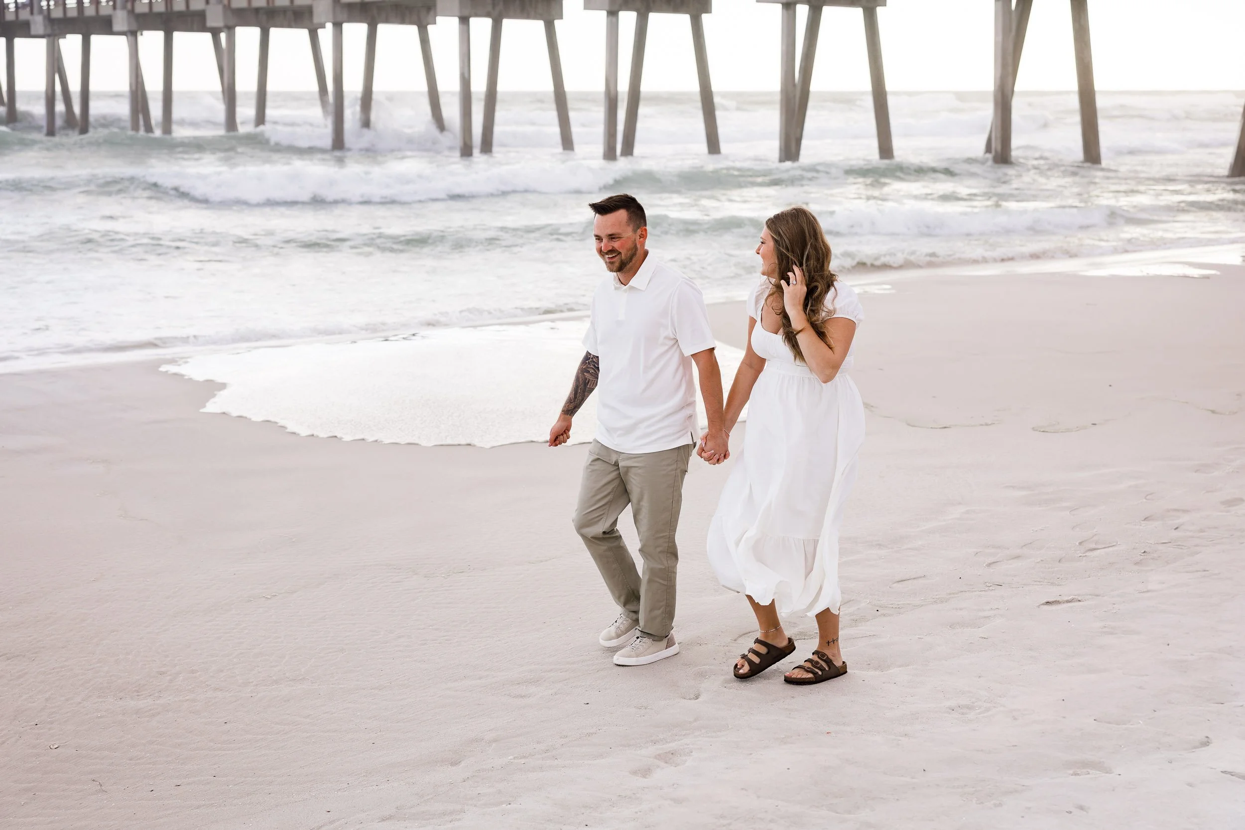 pensacola-beach-pier-engagement-session-.jpg