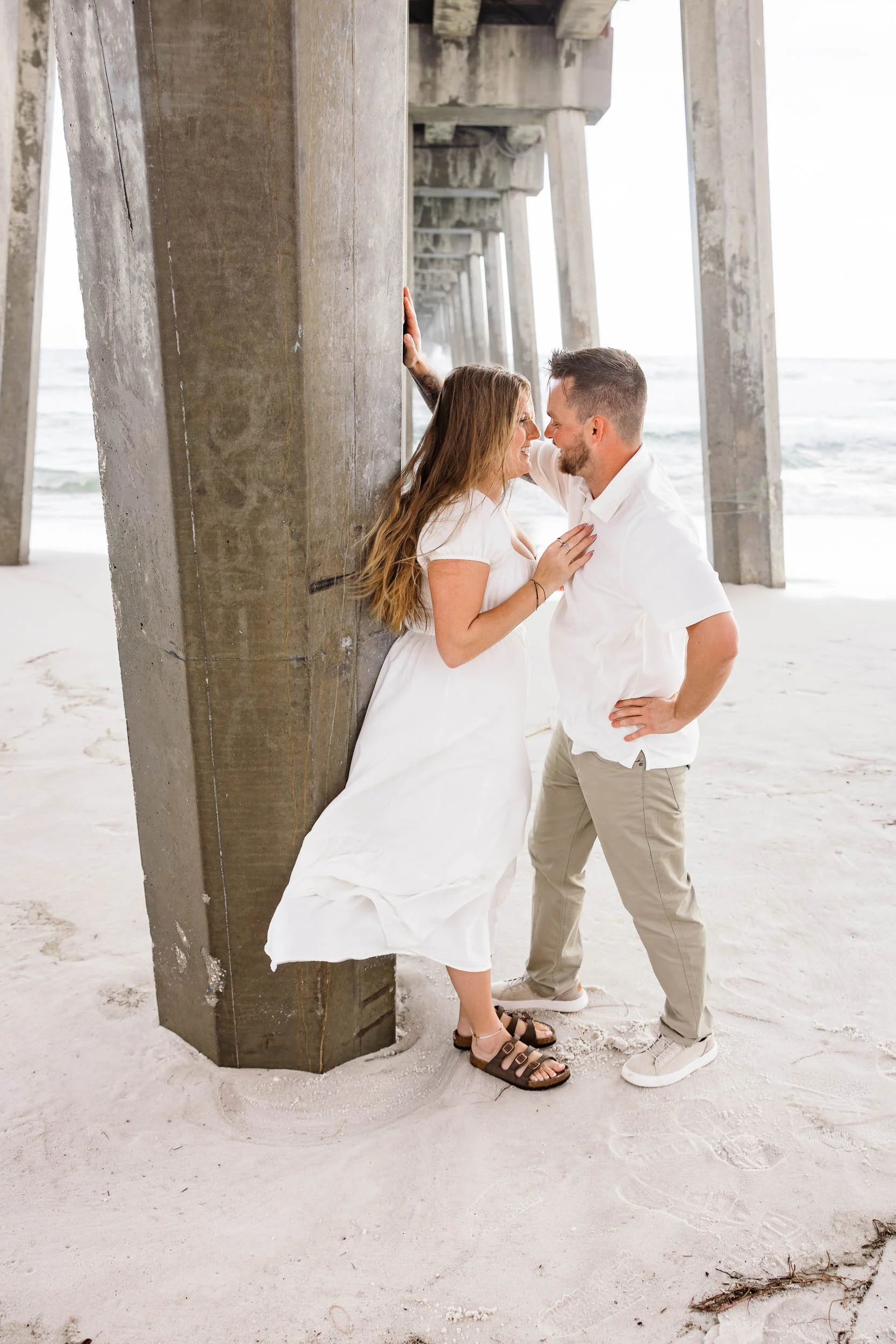 pensacola-beach-pier-engagement-session--9.jpg