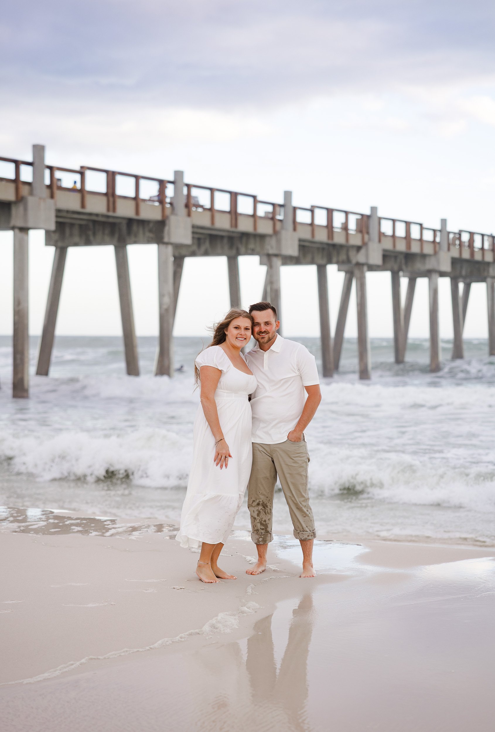 pensacola-beach-pier-engagement-session--28.jpg