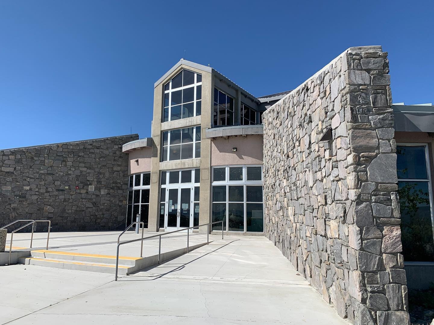Project Highlight: Mono Basin Visitor Center ⛰

3CE provided M&amp;P engineering for a full HVAC replacement upgrade for this 13,350 square foot visitor center in Lee Vining, CA. Read more about the project details on our website! 

3ceng.com/blog/mo