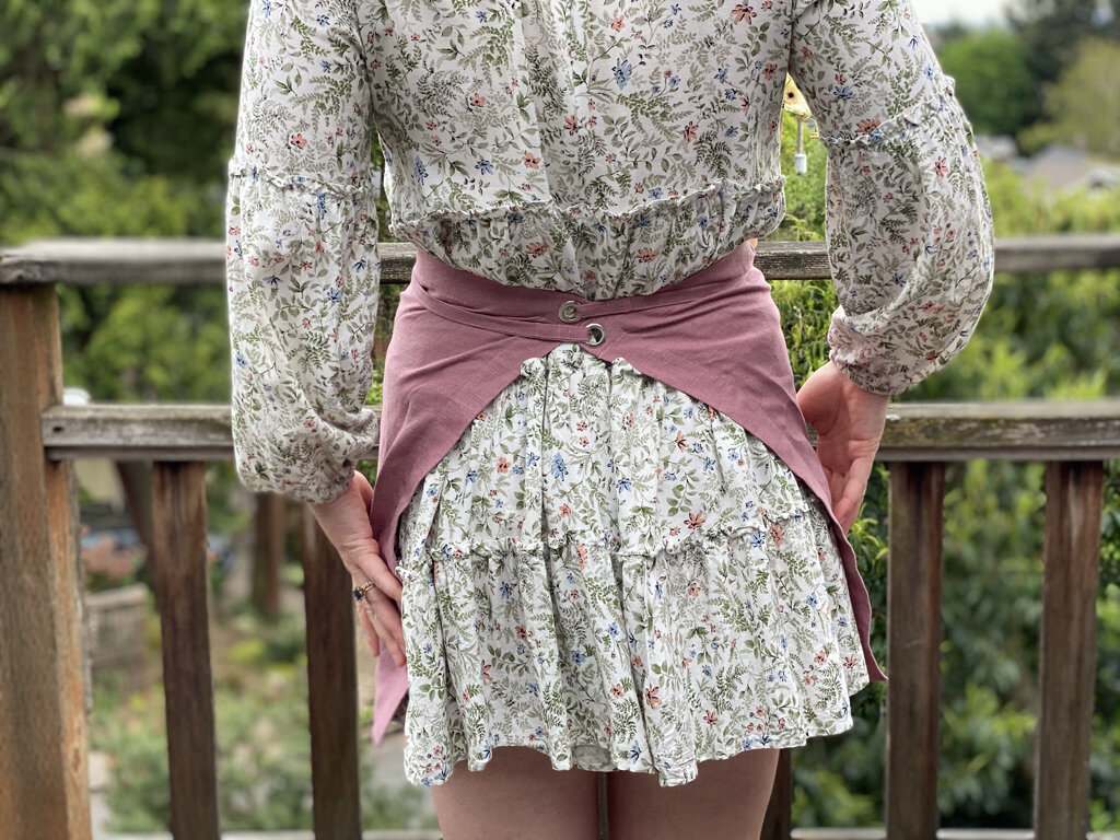 HarbourPublic_Half_Apron_Linen_peony0003.jpeg
