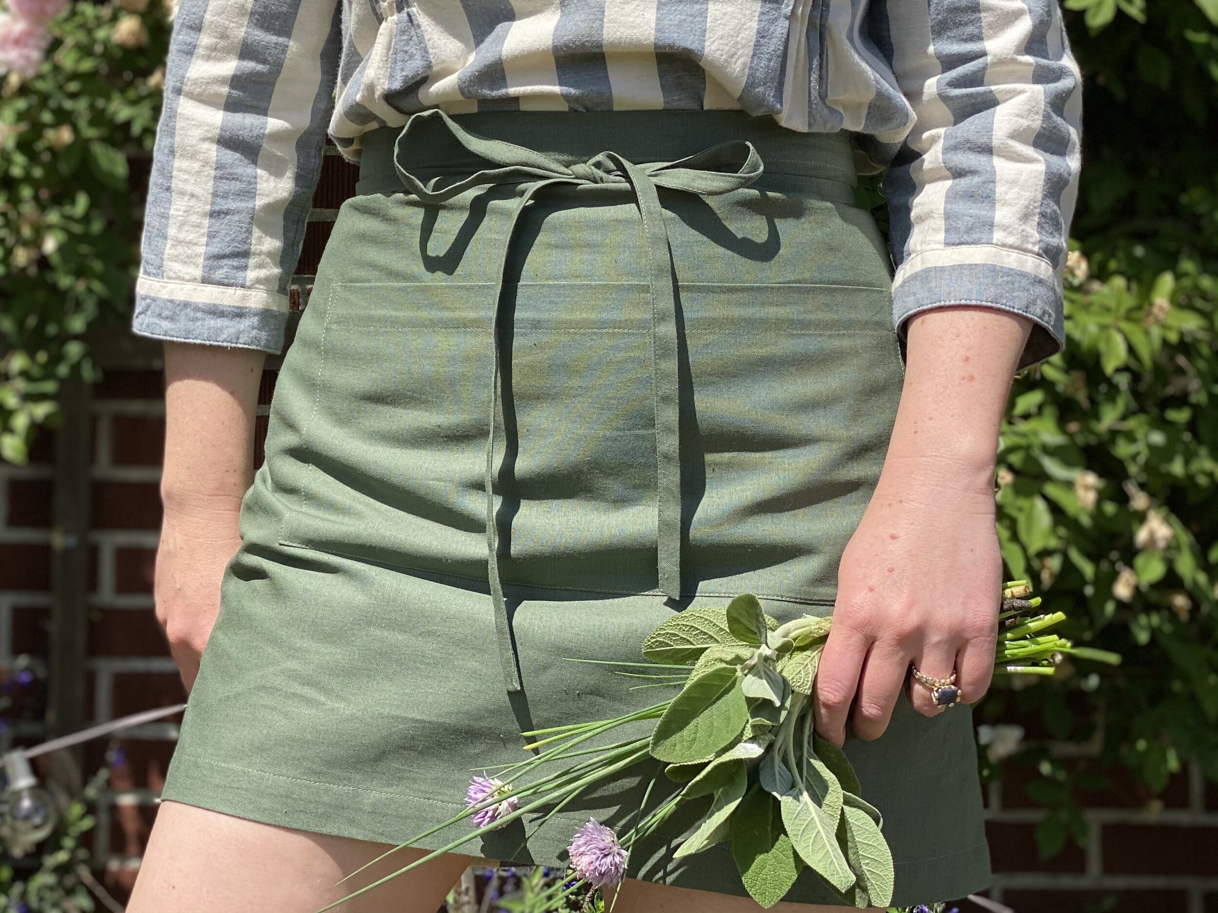 HarbourPublic_Half_Apron_Linen_Arugula_0005.jpeg