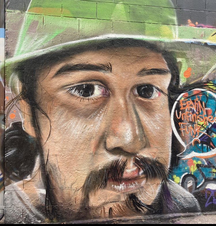 Portrait of Balloon! - Legal wall space 