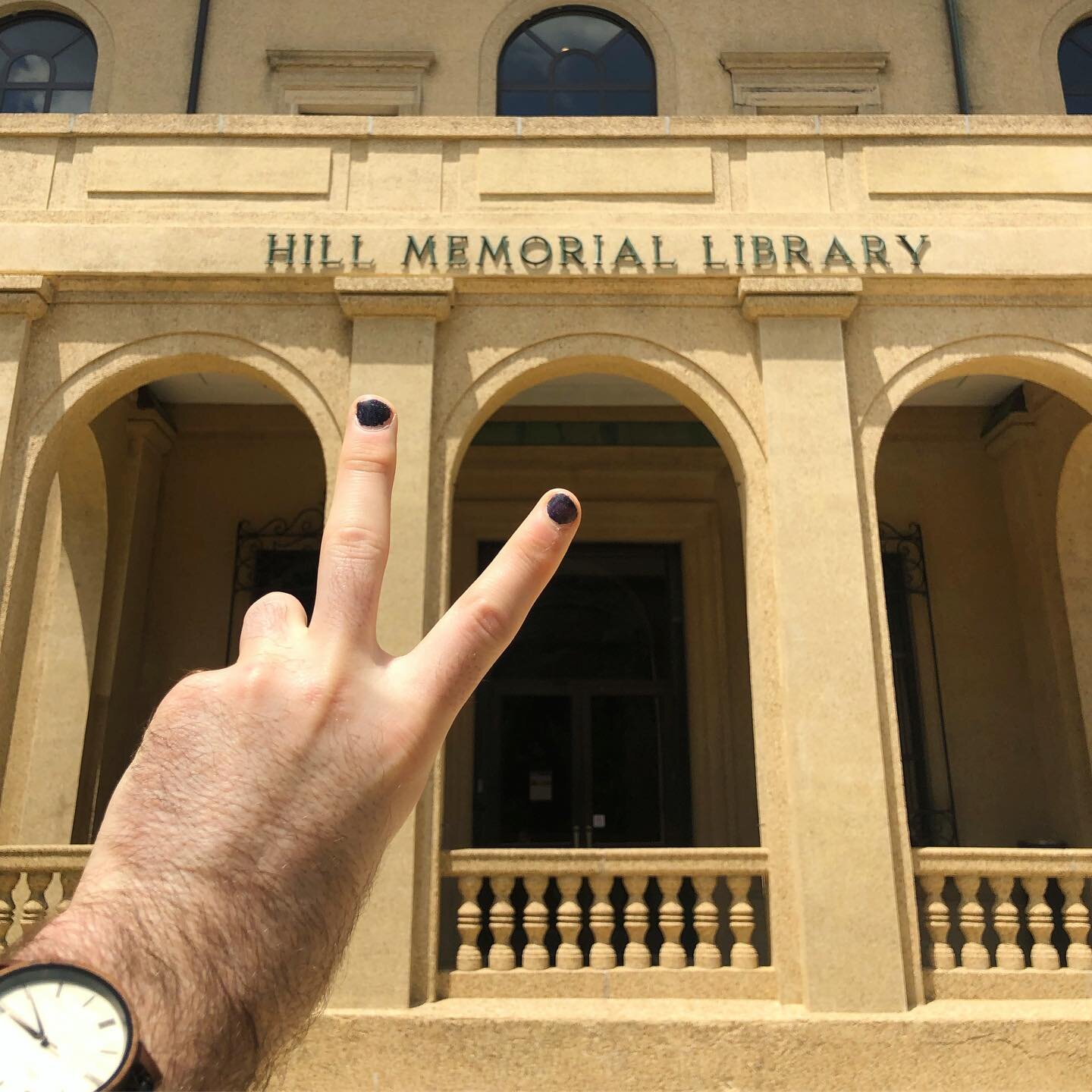 A special shoutout goes to the LSU Hill Memorial Library for purchasing copies of LEUR to keep in their archives. Thank you for supporting and preserving local queer art. #louisiana #lsu #queerart #leur #leurmag #louisianalgbtqia #southernqueer #sout