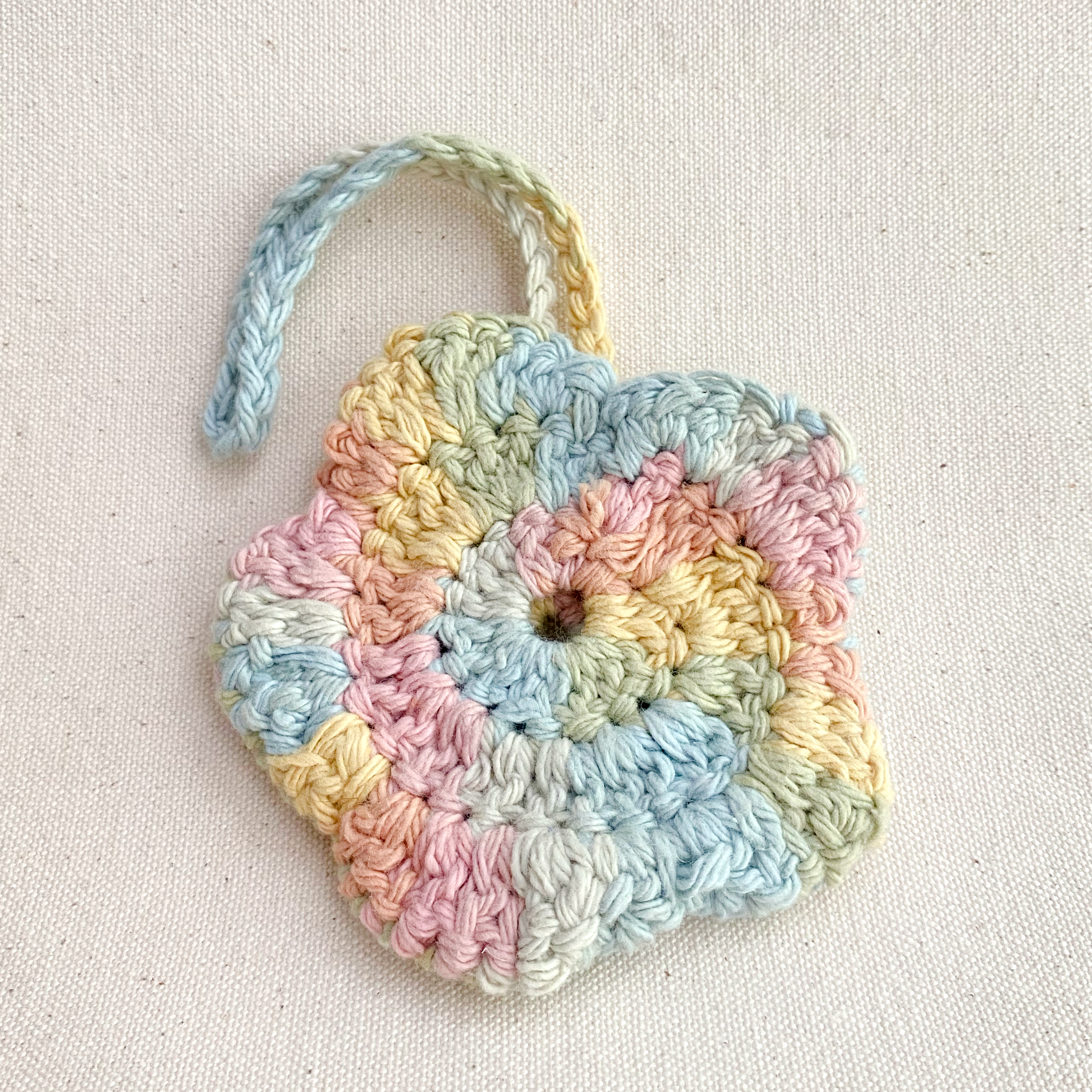 cyen_flower_pouch.png