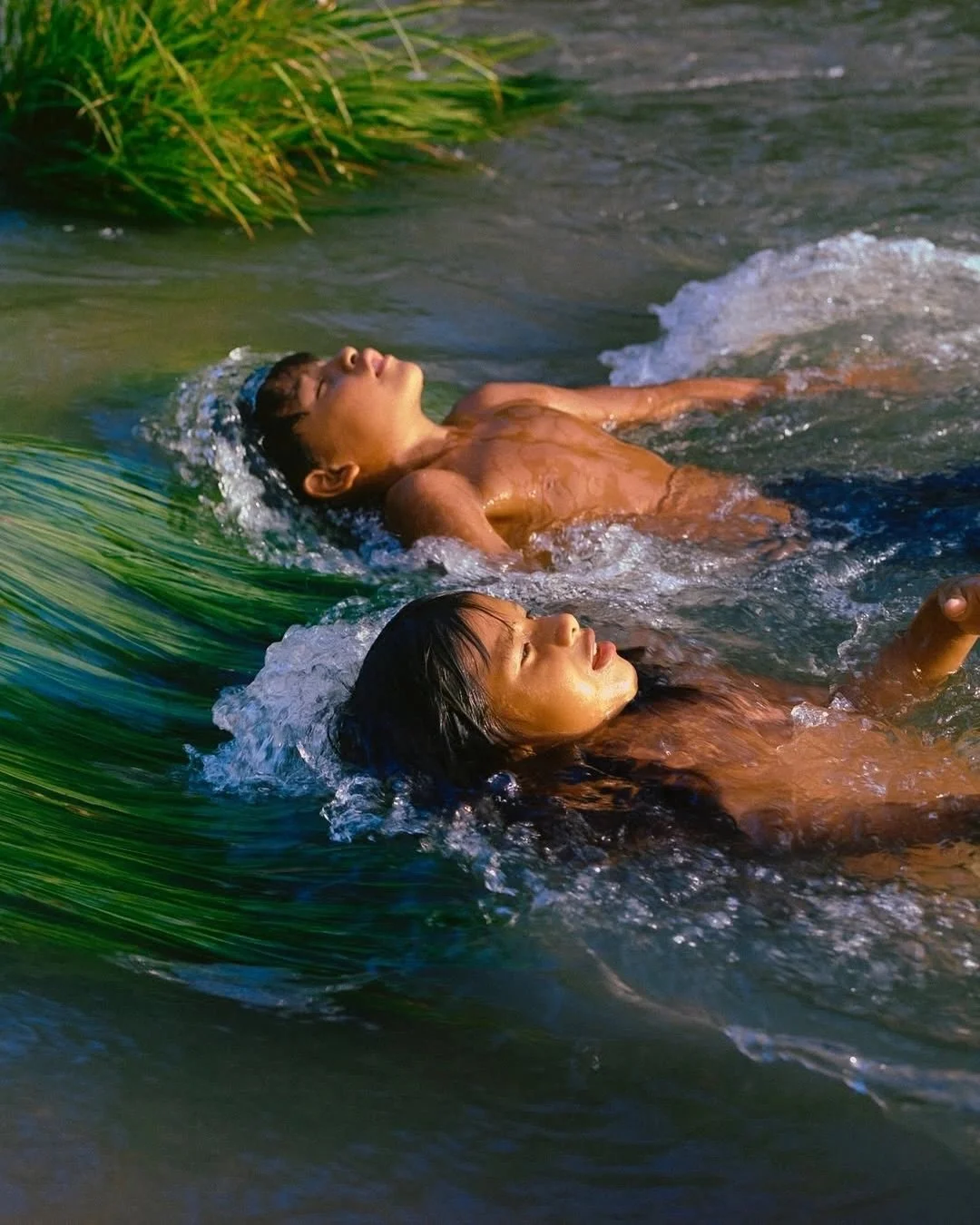 moments of being human by @mholcph 🌱 where the scale of nature humbles the scale of us