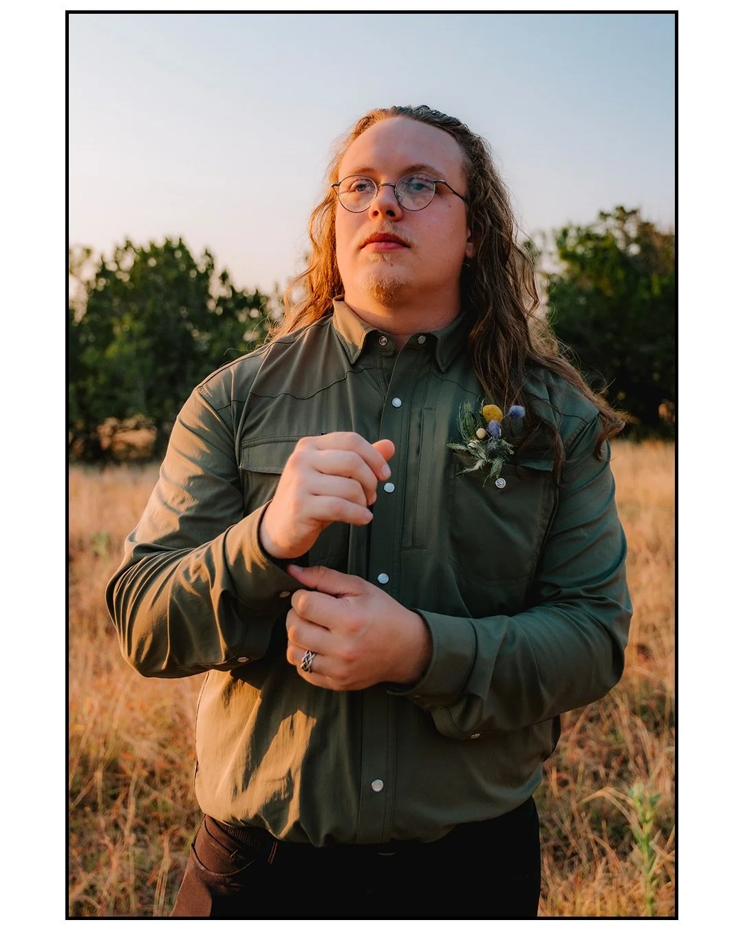 Texas sunsets, cattle fields, and flowers all around the McMahons ❤️🥹 August 2025 

How many weddings do y&rsquo;all think I have under my bag that&rsquo;s just waiting to get posted? The answer is too many 💀 updating this page and @jetncreative - 