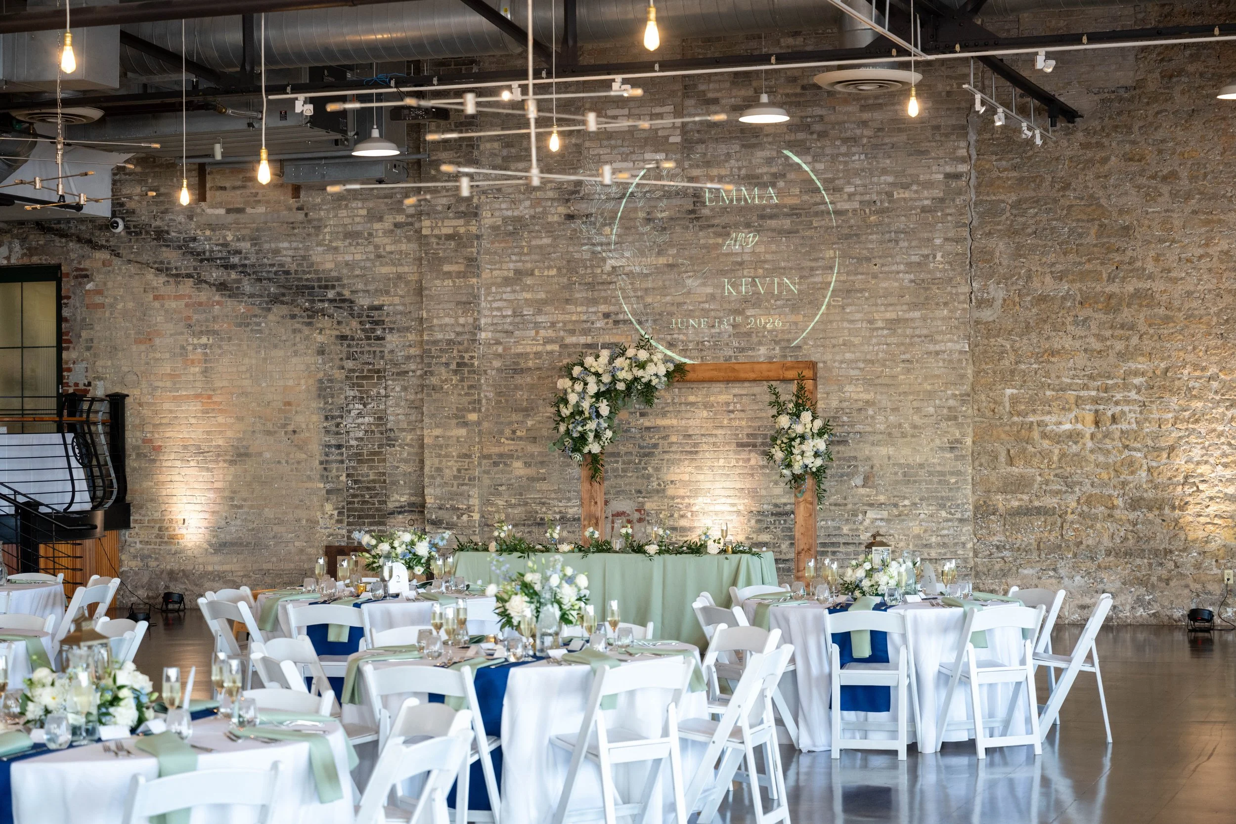 head table flowers 