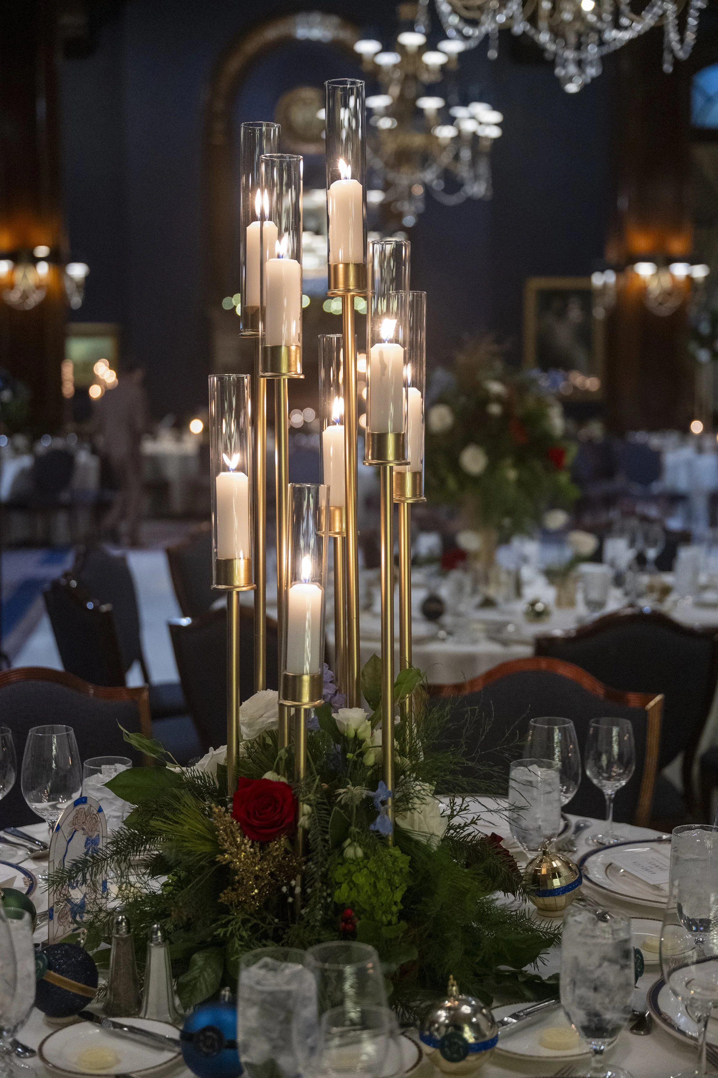 wedding gold candelabra centerpieces