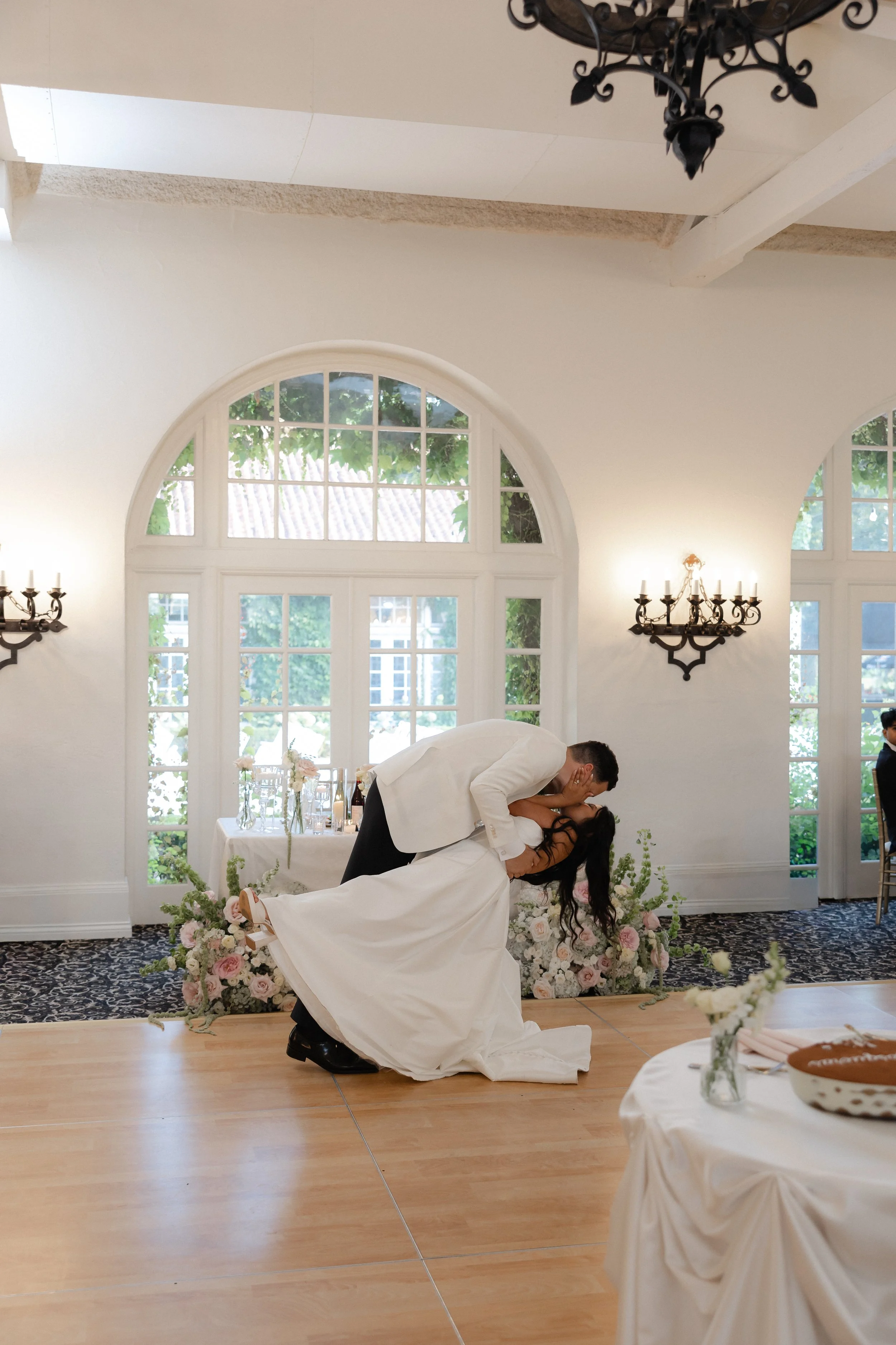 sweetheart table flowers