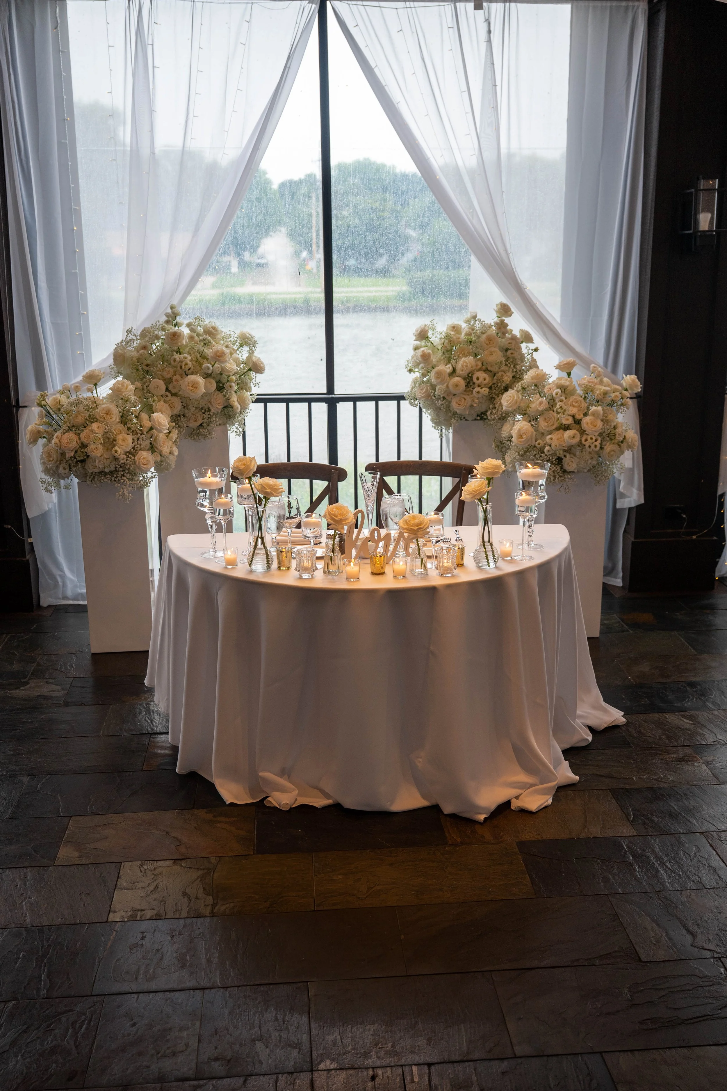 sweetheart table floral